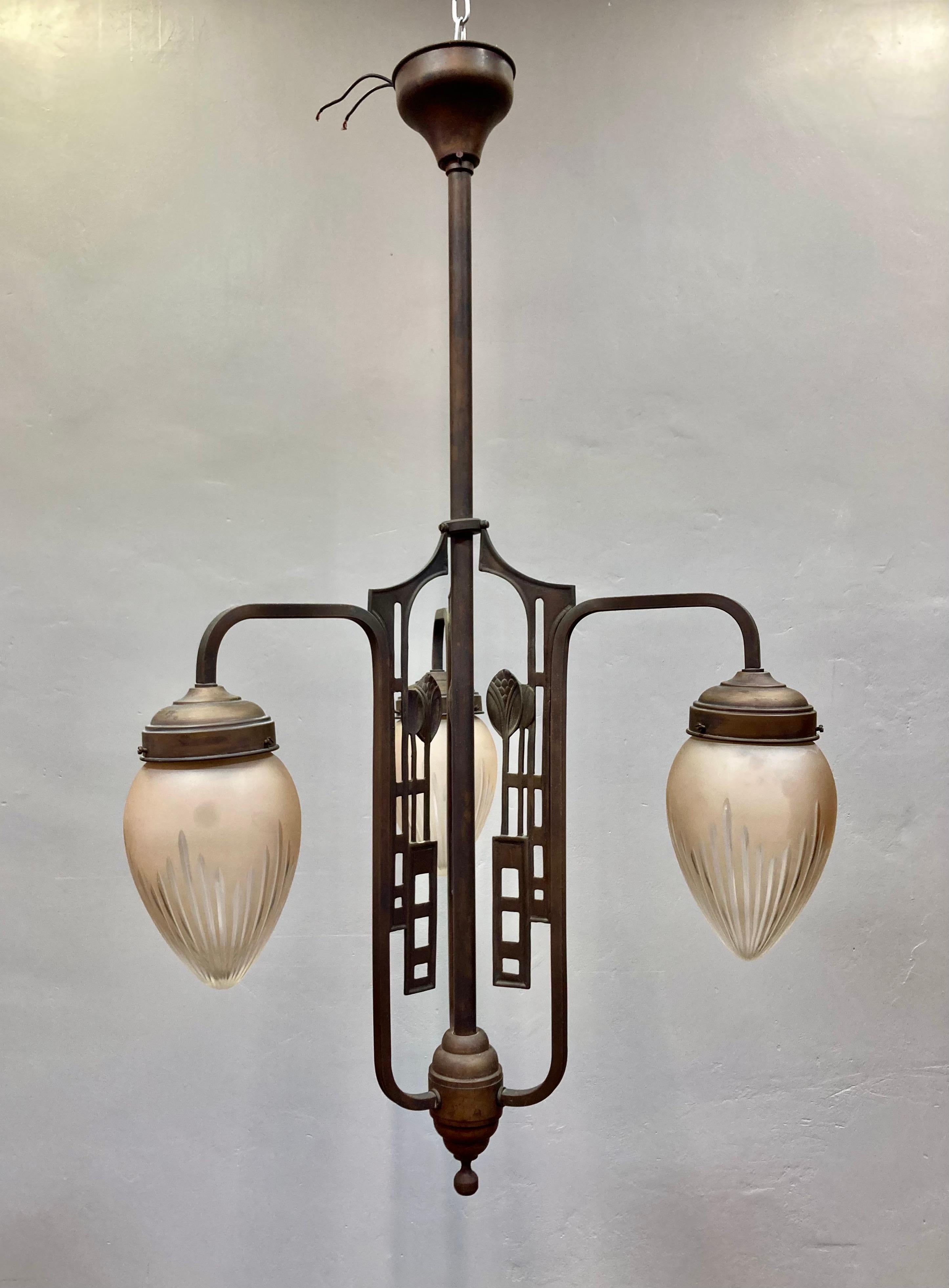 Art Nouveau Pendant Lamp For Sale 2