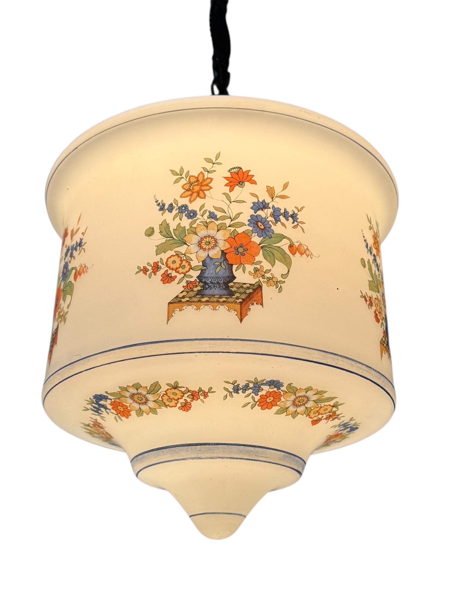 Lampada a sospensione Art Nouveau con paralume originale in vetro dipinto a mano, 1900 in vendita 7