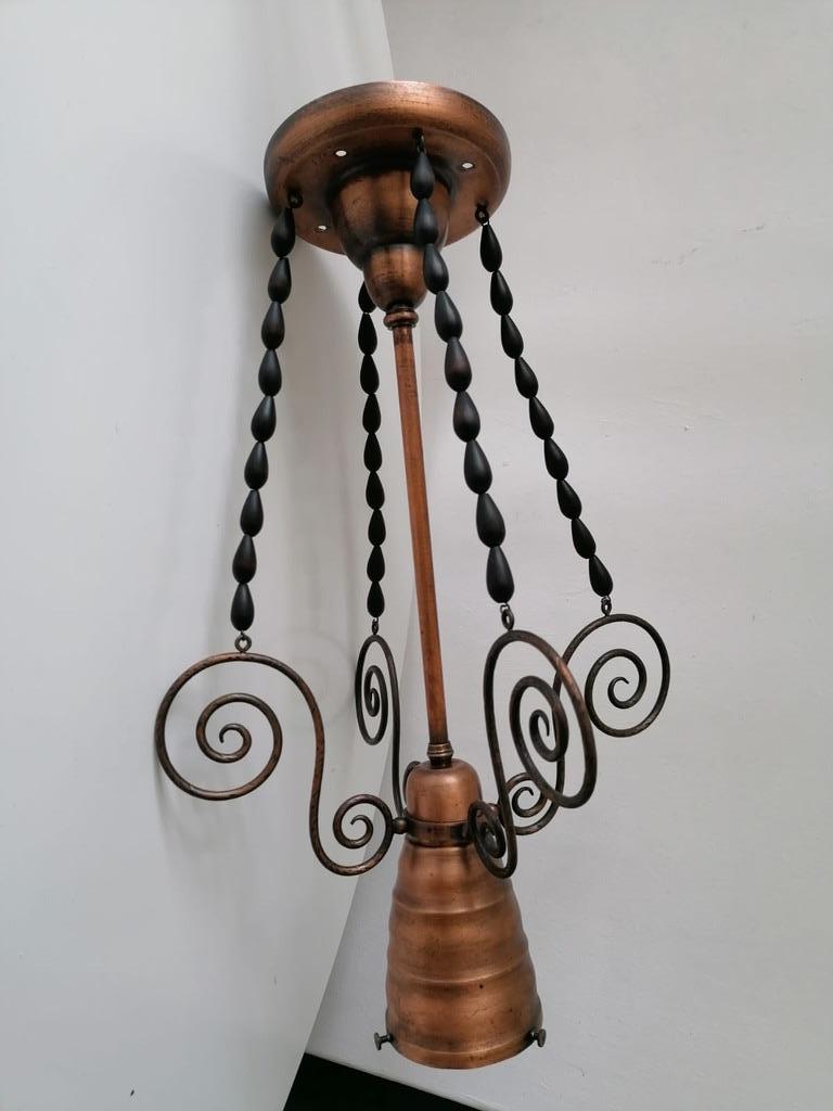 Ciondolo Art Nouveau con paralume in vetro rosa in vendita 8