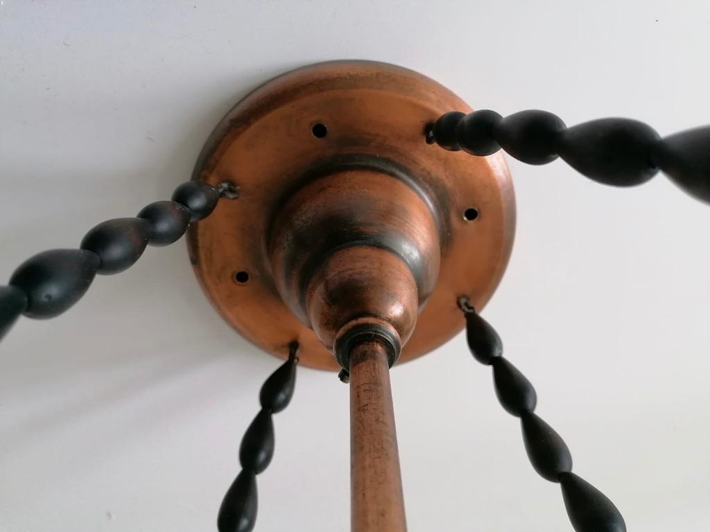 Ciondolo Art Nouveau con paralume in vetro rosa in vendita 9