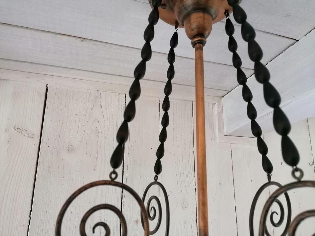 Inizio XX secolo Ciondolo Art Nouveau con paralume in vetro rosa in vendita