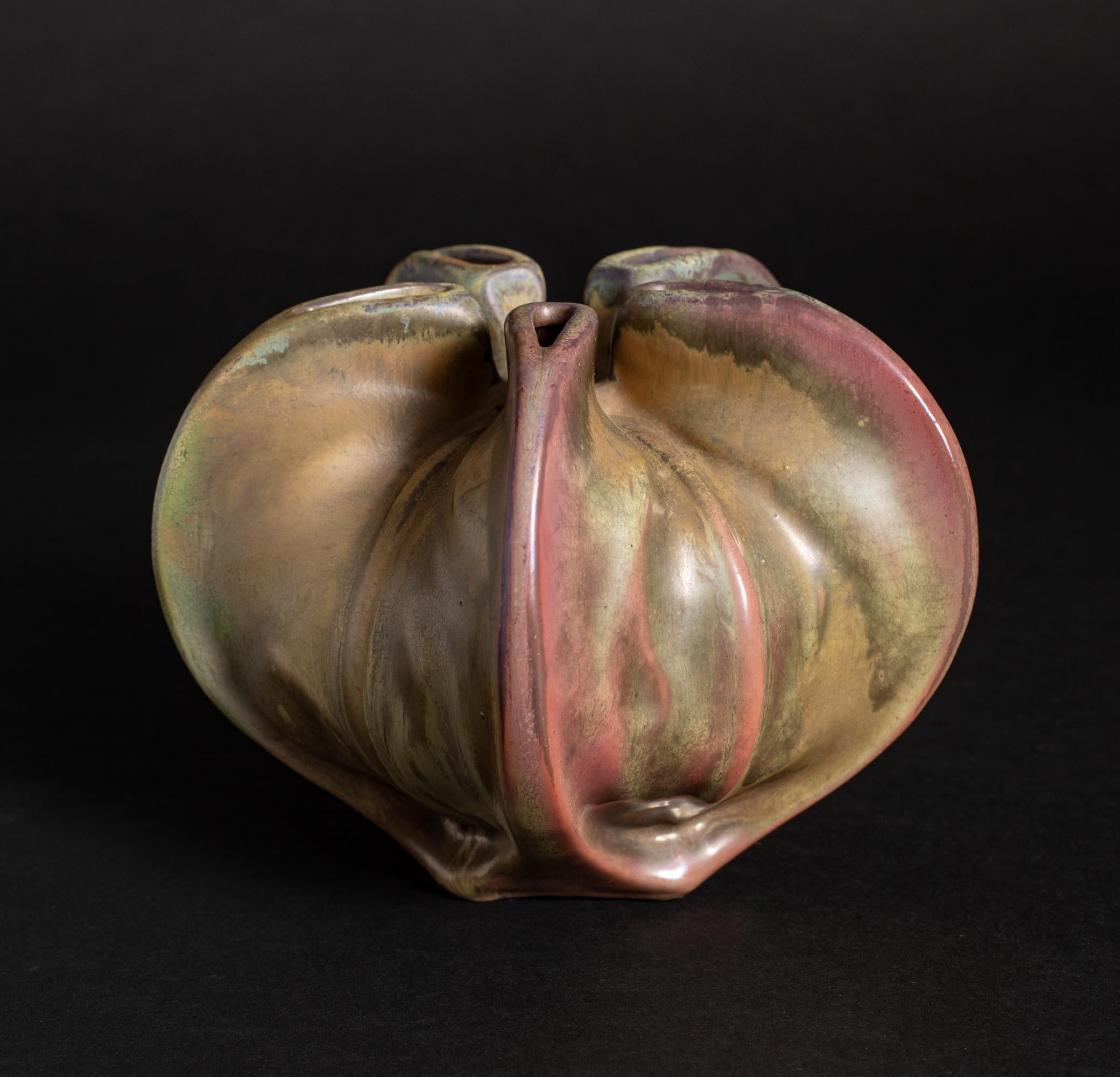 Vase Perianth Art Nouveau d'Ernest Bussiere Excellent état à Chicago, US