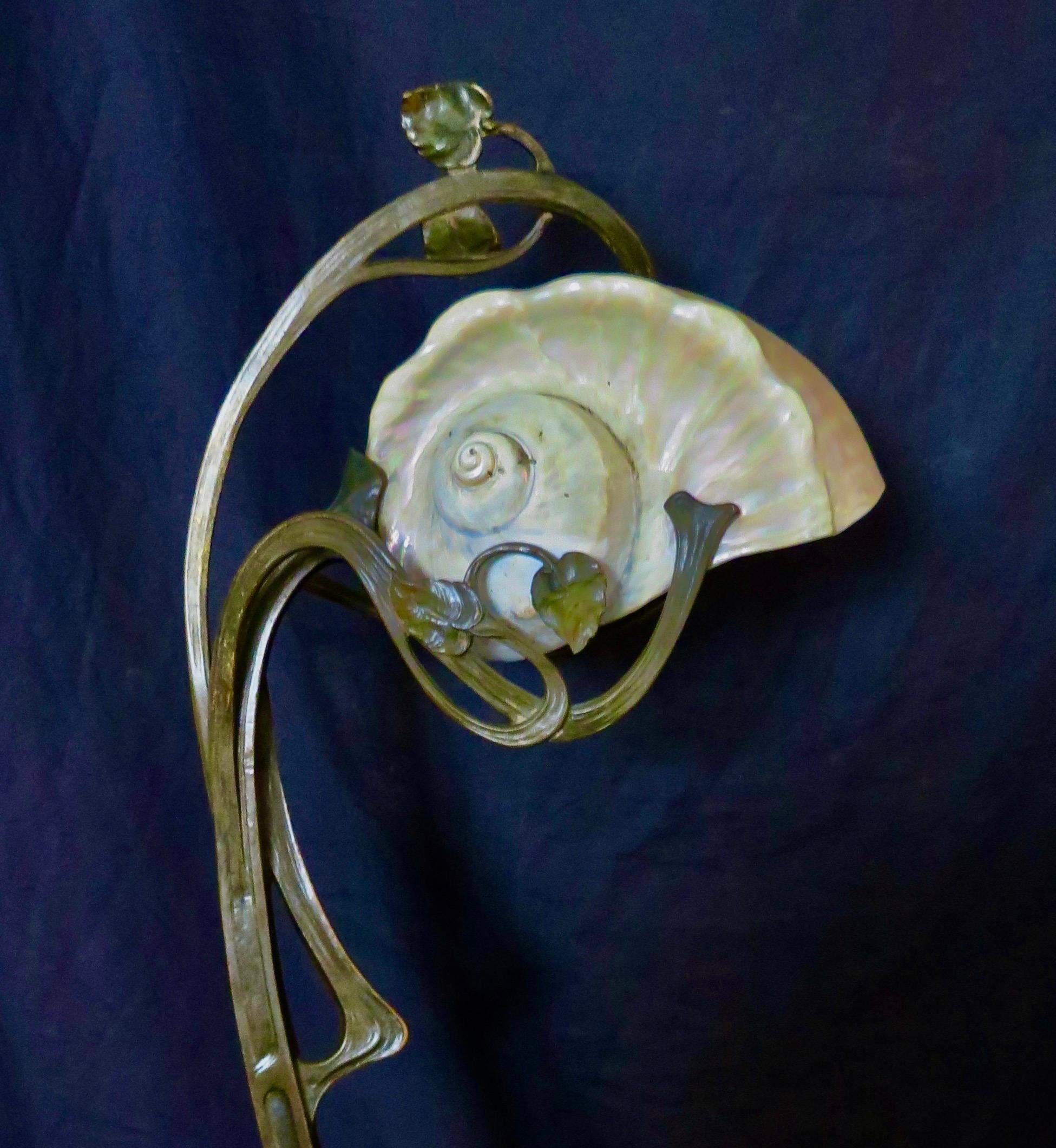 Art Nouveau Period Bronze and Shell Lamp For Sale 2