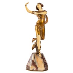 Crise d'éléphantine d'époque Art Nouveau en bronze doré et marbre:: 1900