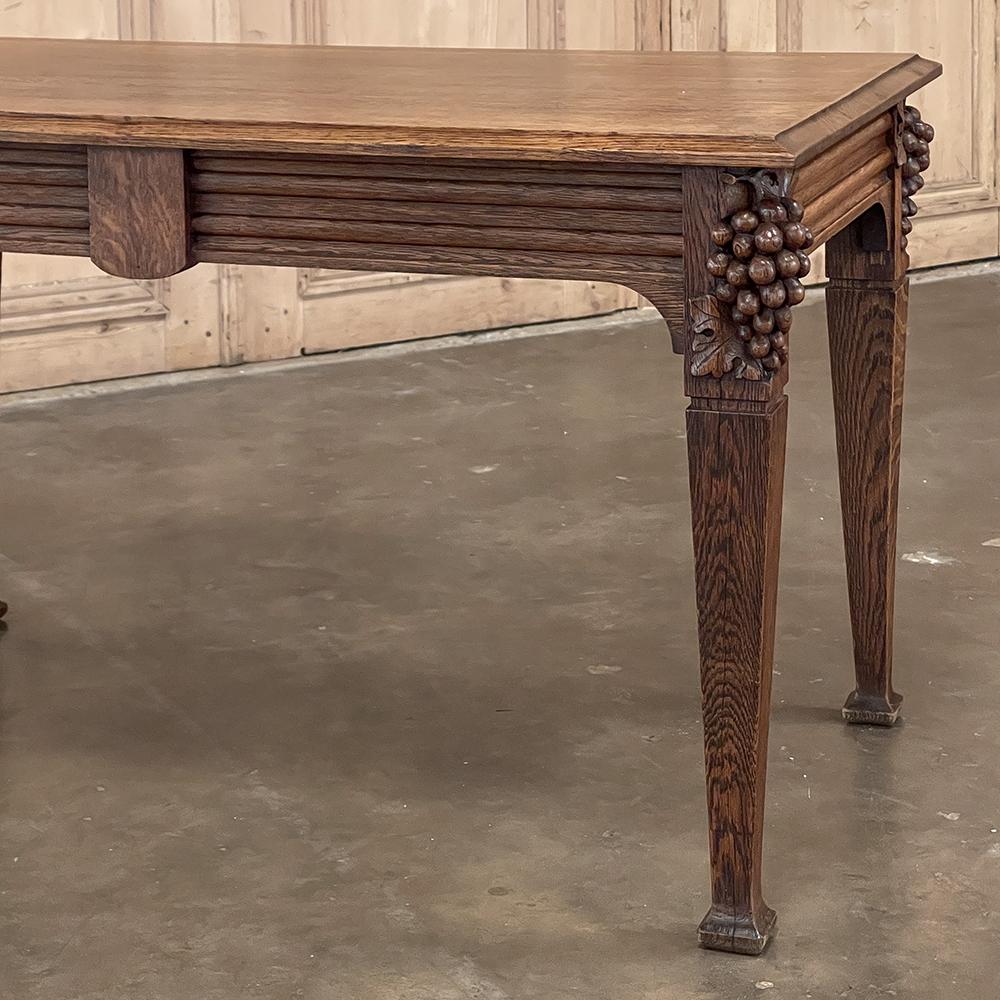 Table basse en châtaignier d'époque Art Nouveau en vente 7