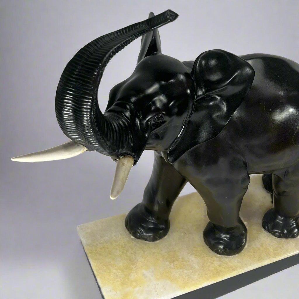 Francese Scultura di elefante in bronzo del periodo Art Nouveau Irénée Rochard Francia circa 1920 in vendita