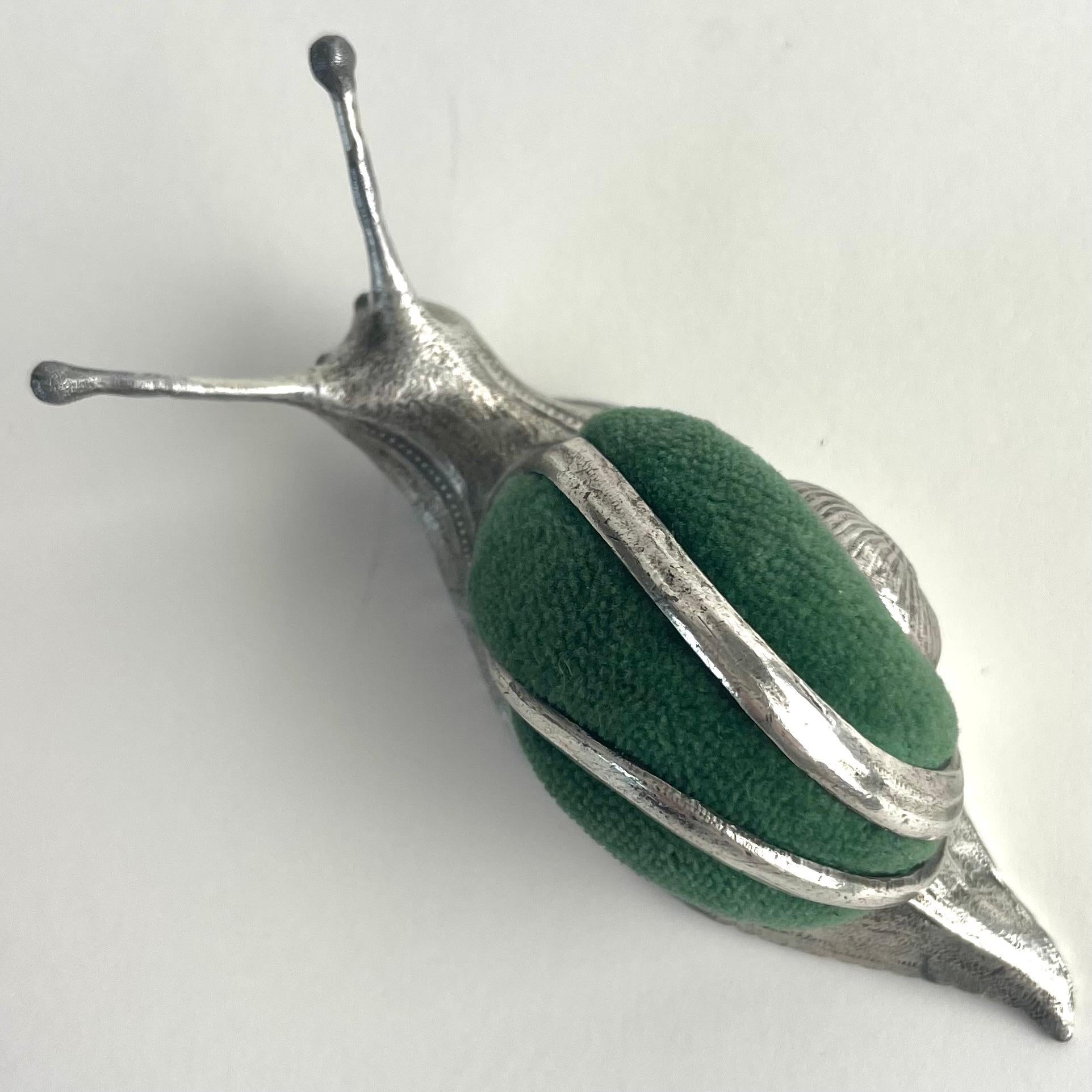 Art Nouveau Pewter and Velvet Snail-Shaped Pincushion, Early 20th Century For Sale 6