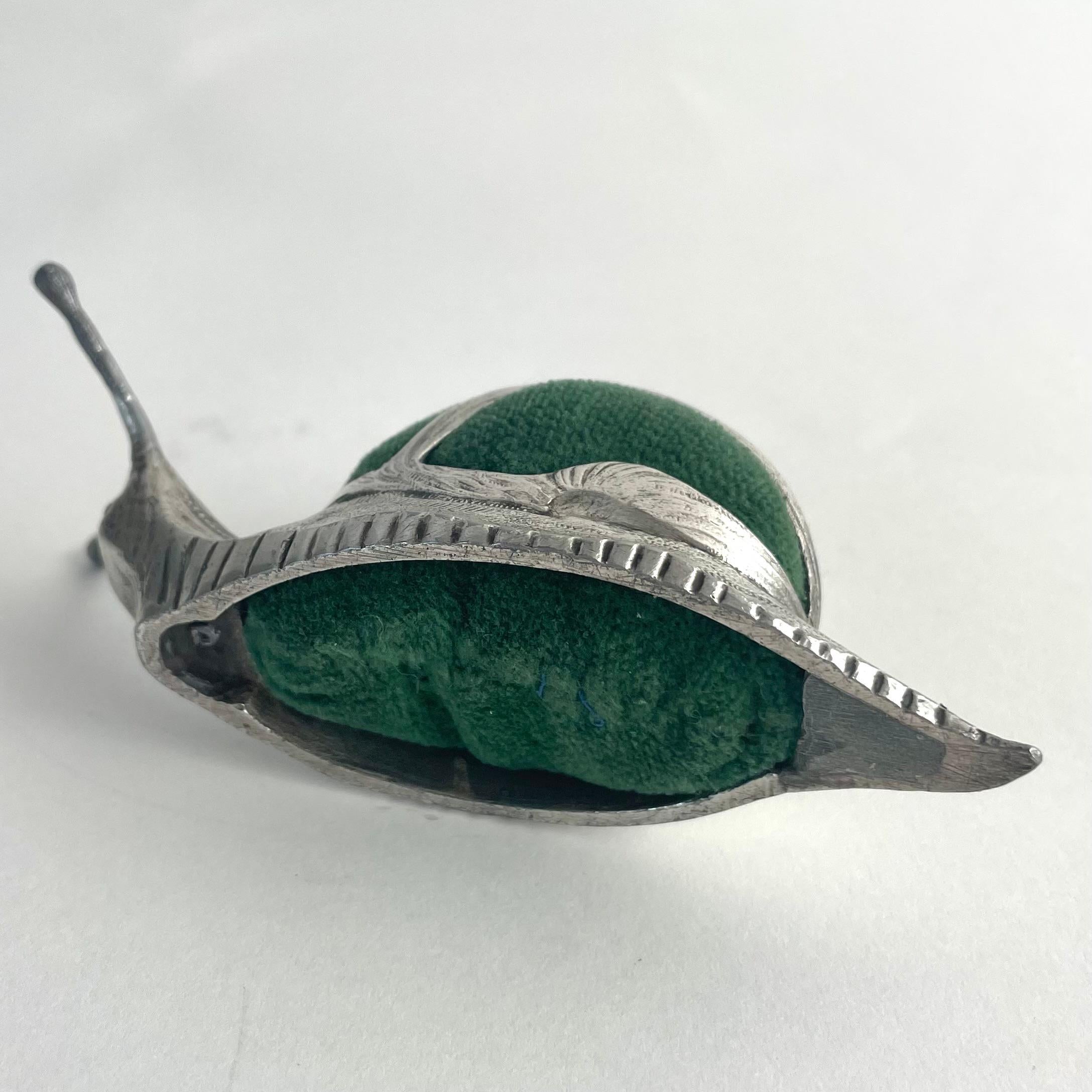 Art Nouveau Pewter and Velvet Snail-Shaped Pincushion, Early 20th Century For Sale 7