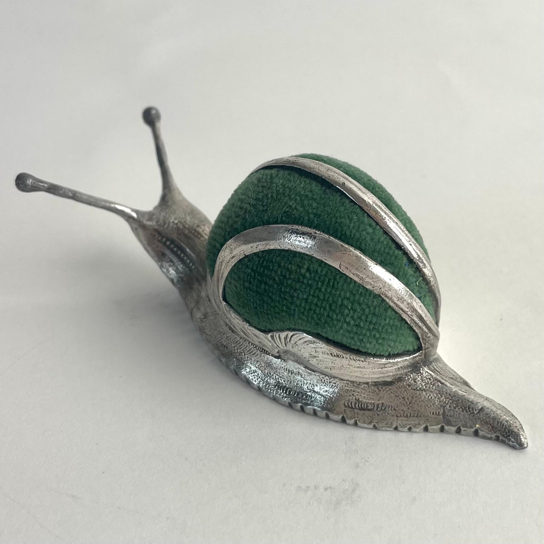 Art Nouveau Pewter and Velvet Snail-Shaped Pincushion, Early 20th Century For Sale 2