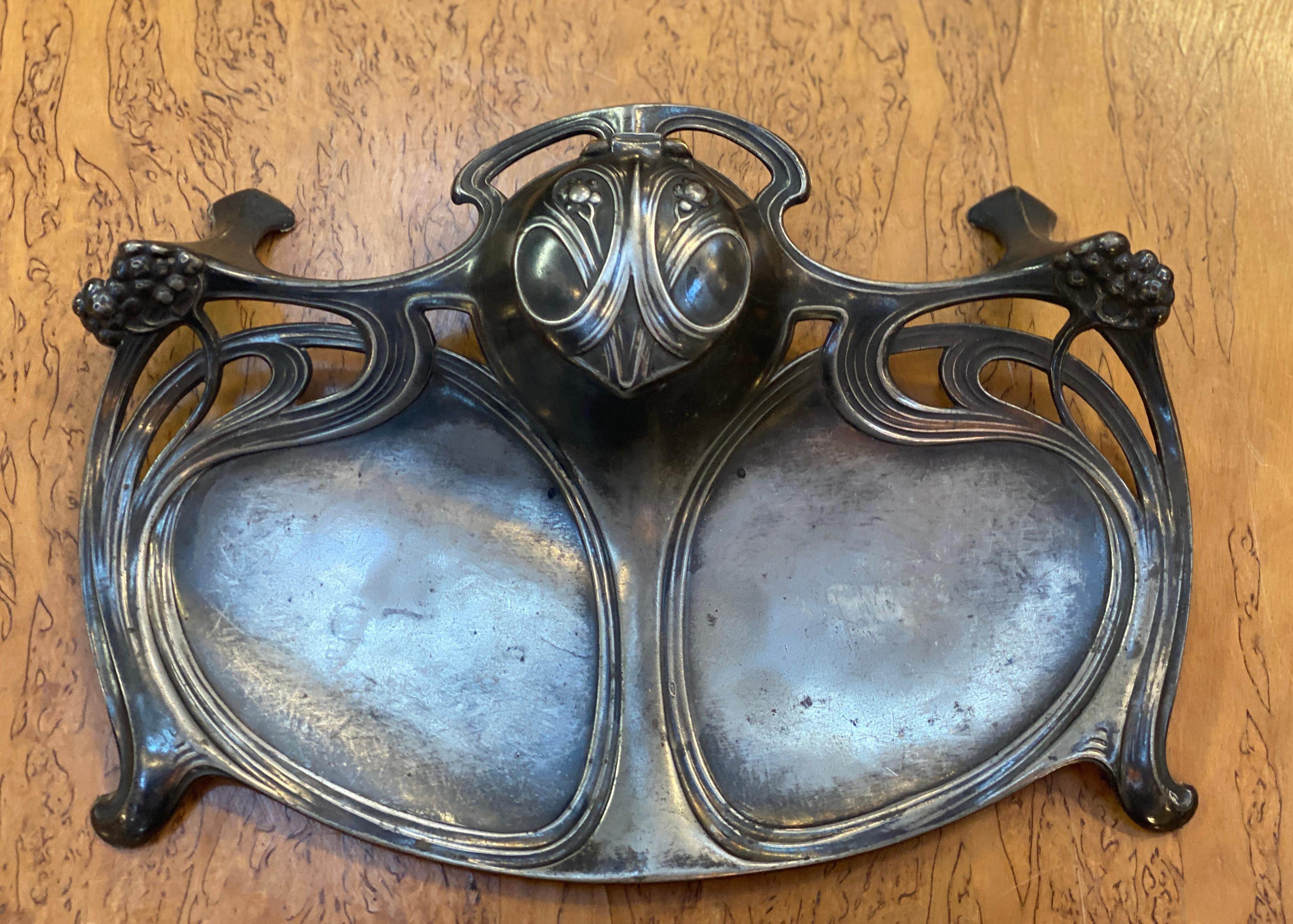 art nouveau pewter inkwell, glass bucket, circa 1900 For Sale 5