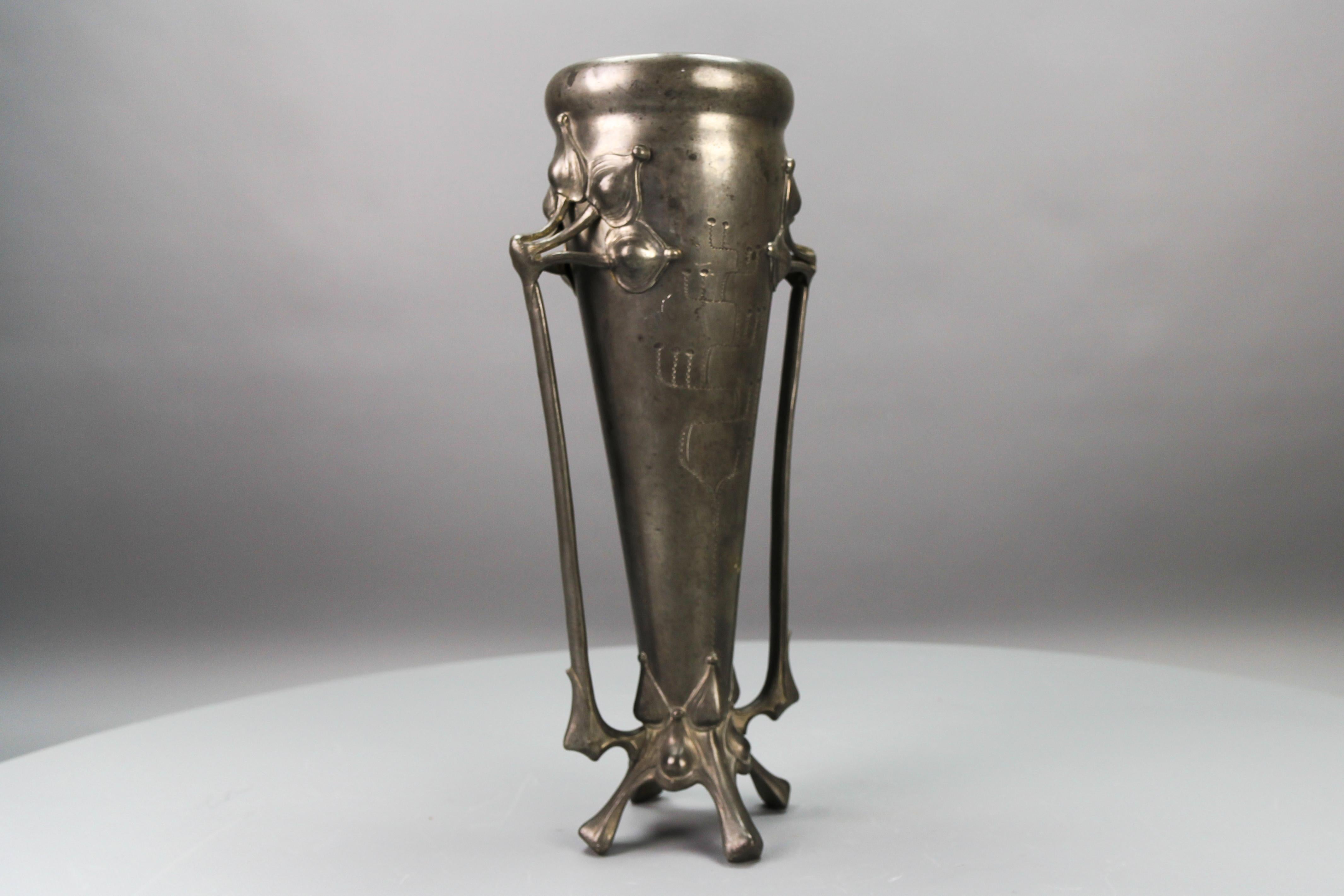 Art Nouveau Pewter Vase with Plant Motifs, Early 20th Century For Sale 3