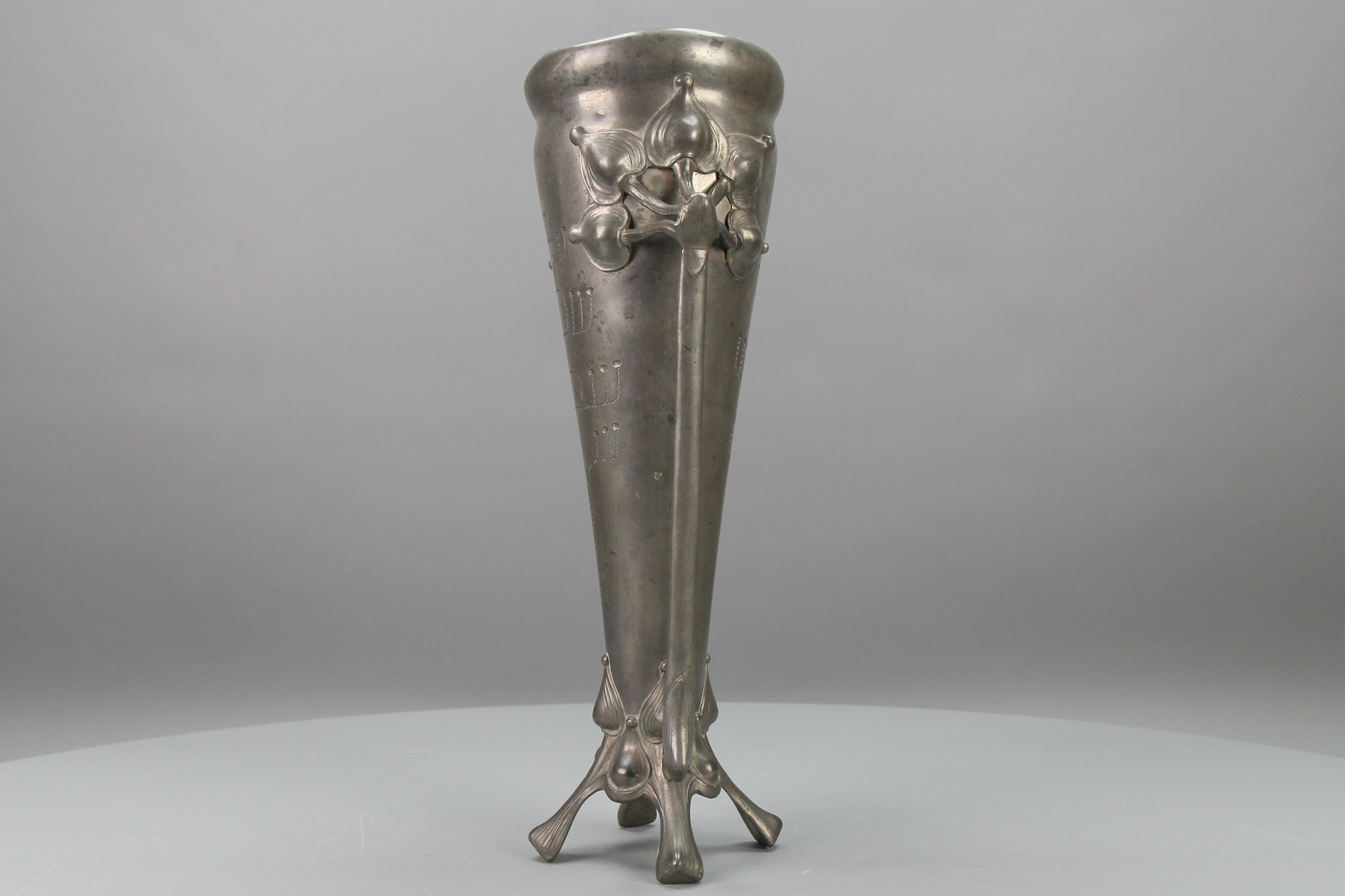 Art Nouveau Pewter Vase with Plant Motifs, Early 20th Century For Sale 5