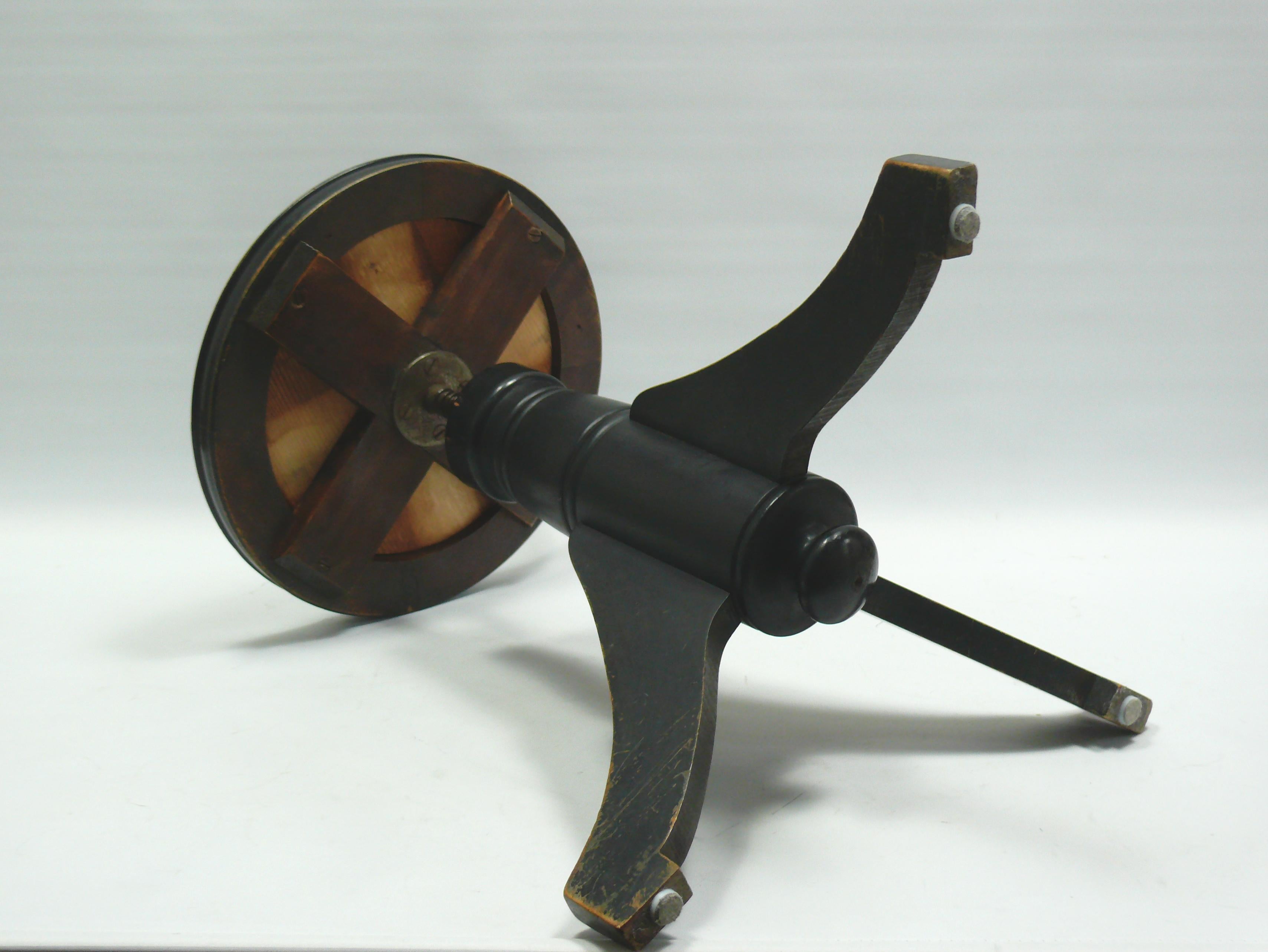 Taburete de piano Art Nouveau, Alemania Años 20 Cuero