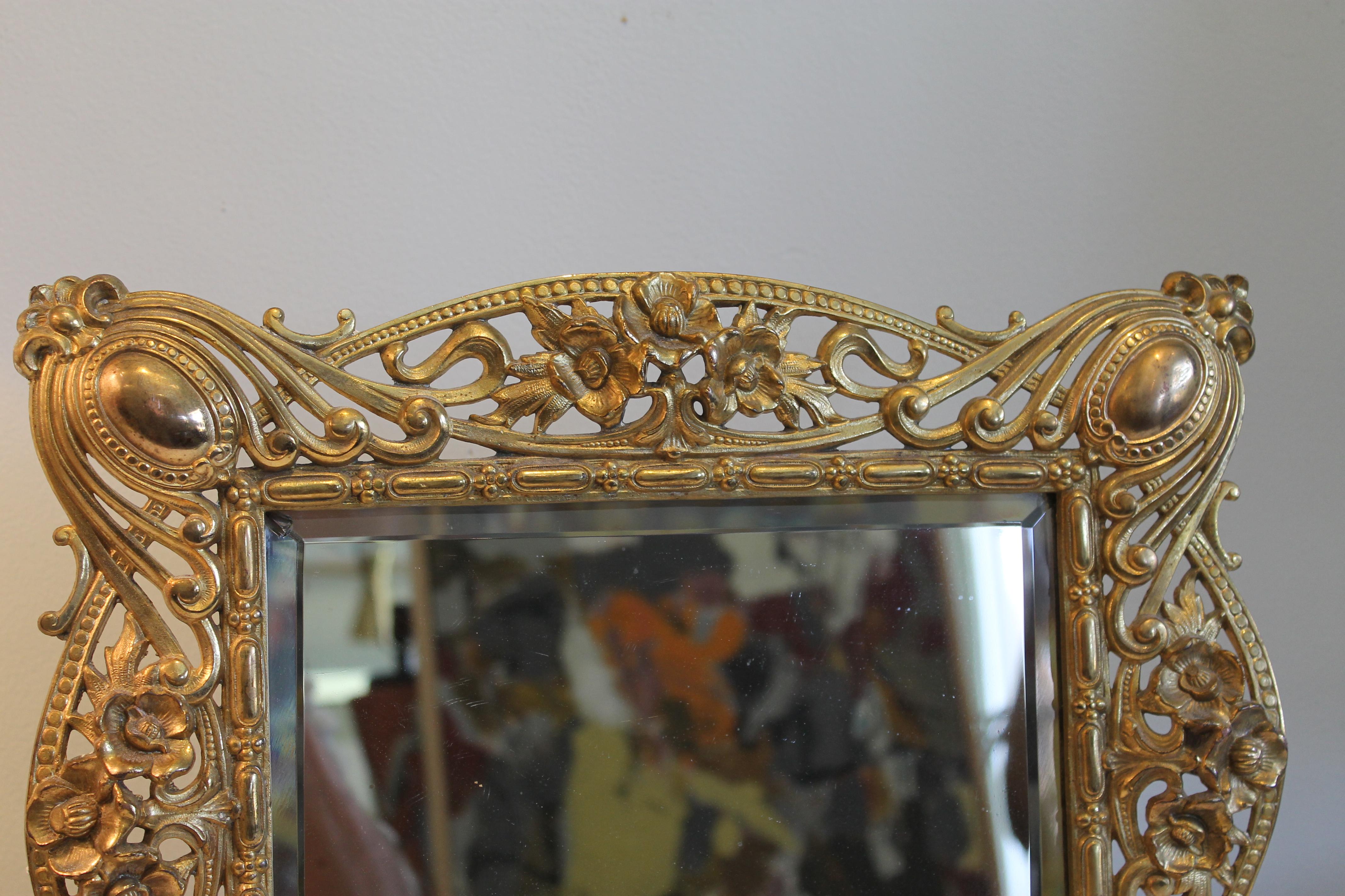 Art Nouveau Picture Frame In Good Condition For Sale In Palm Springs, CA