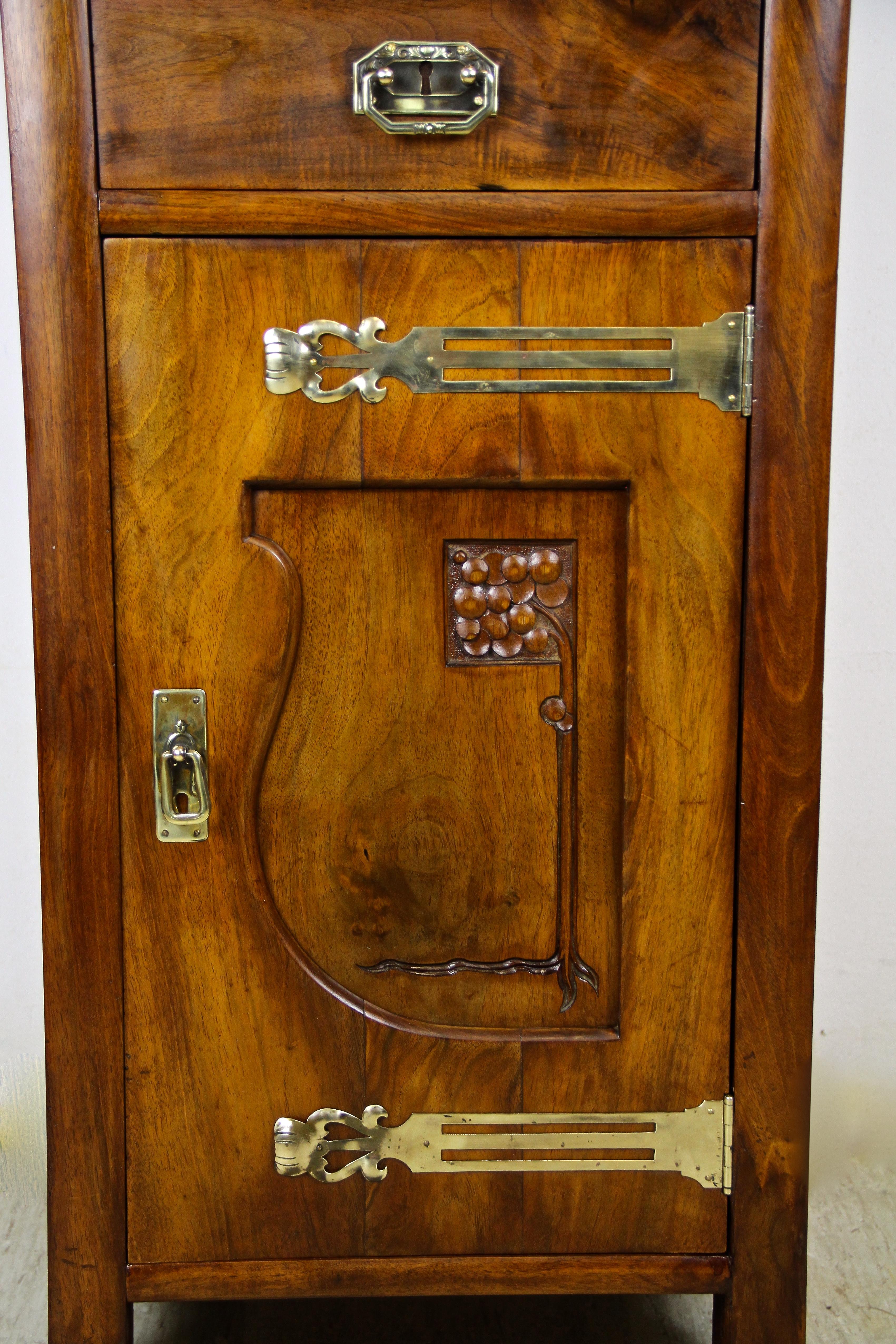 20th Century Art Nouveau Pillar Commode with Brass Decoration, Austria, circa 1905