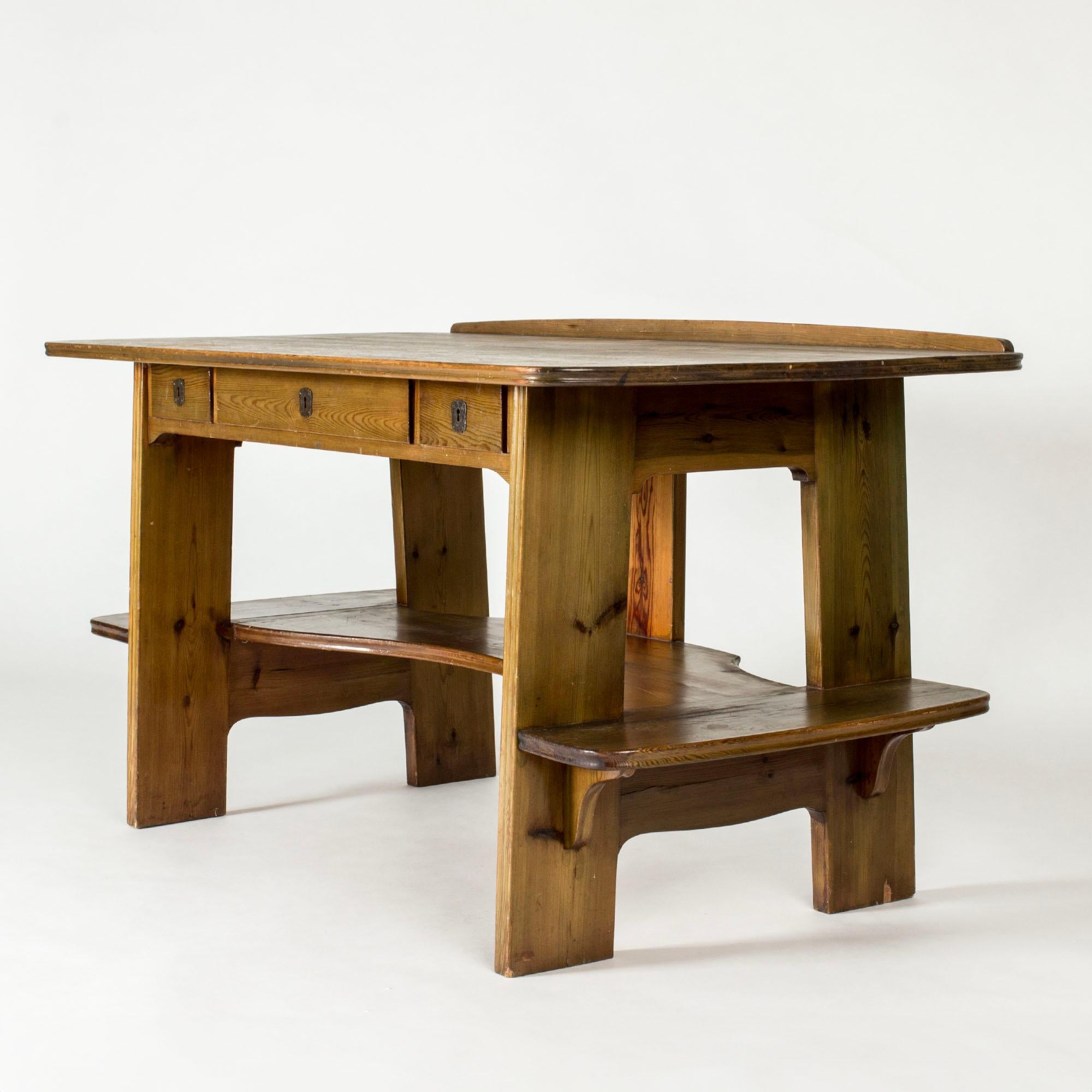 Scandinavo moderno Scrivania in pino Art Nouveau di Carl Westman, Svezia, 1910 in vendita