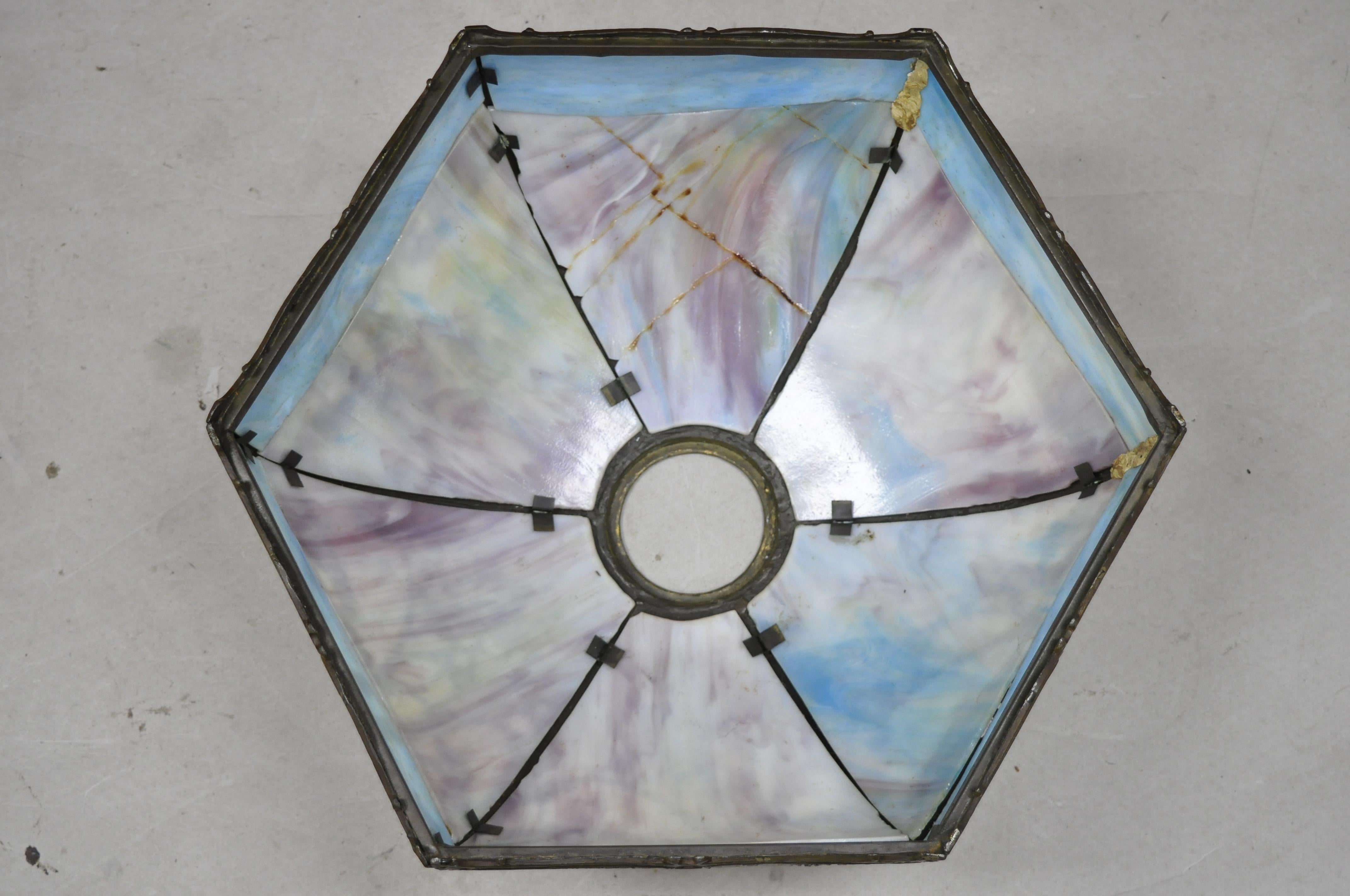 Art Nouveau Pink Blue Stained Glass Shade Tiffany Handel Style Parlor Lamp In Good Condition In Philadelphia, PA