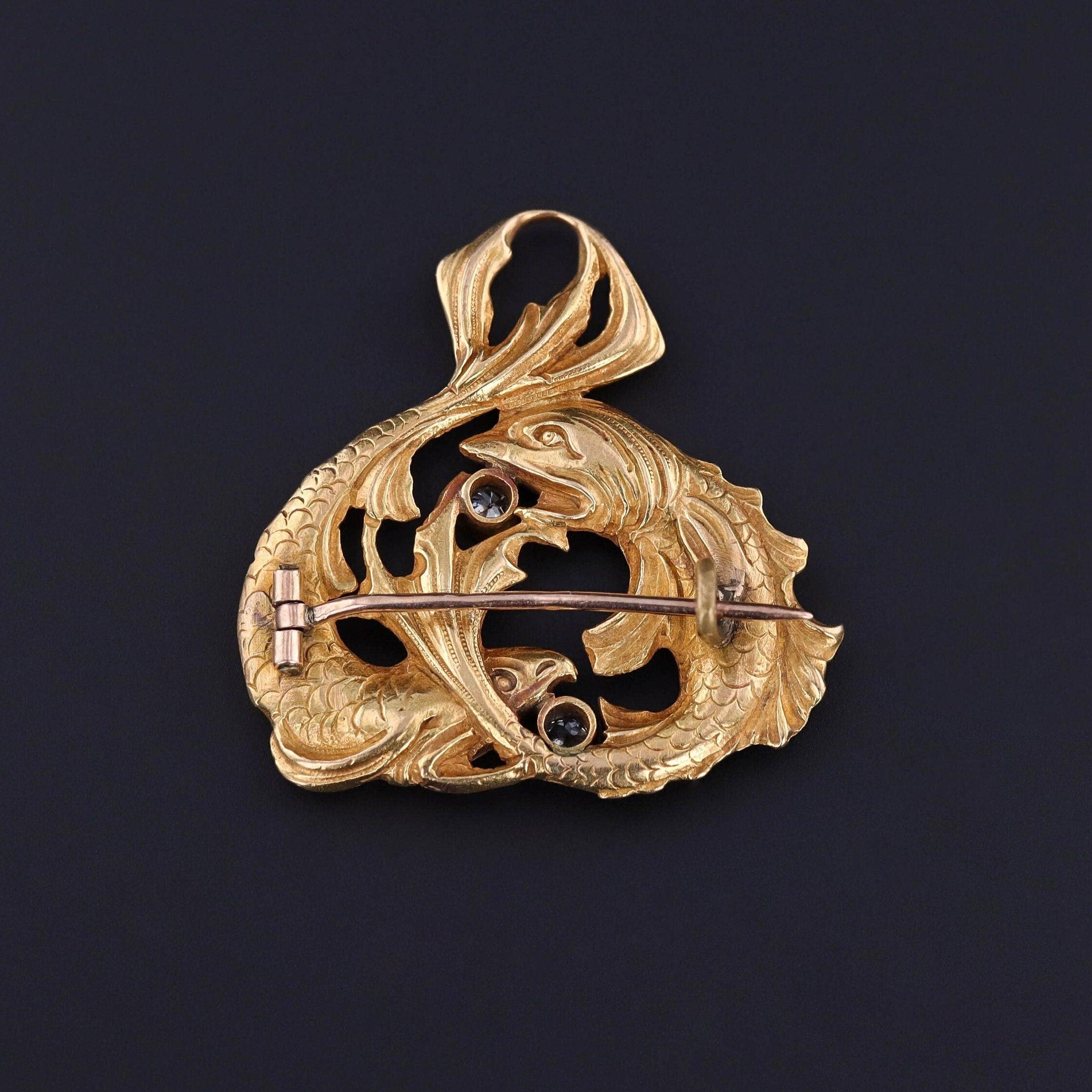 Art Nouveau Pisces Fish Brooch of 18k Gold In Good Condition For Sale In Lewisburg, PA