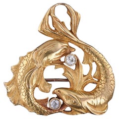 Art Nouveau Pisces Fish Brooch of 18k Gold