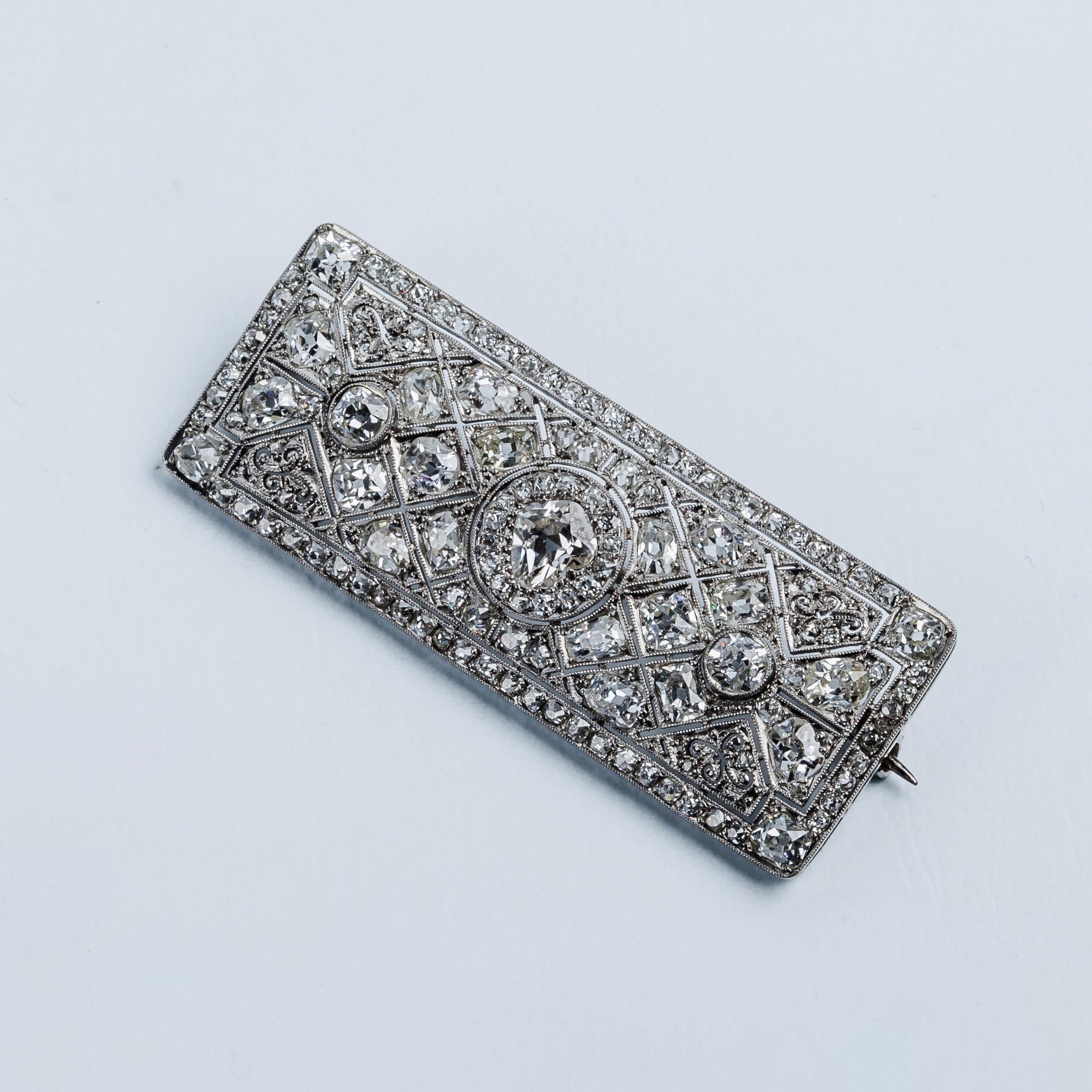 Art Nouveau Platinum Brooch with White Diamonds In Good Condition For Sale In Bilbao, ES