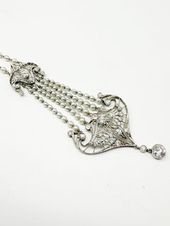 Art Nouveau Platinum Collier with Diamonds and Pearls