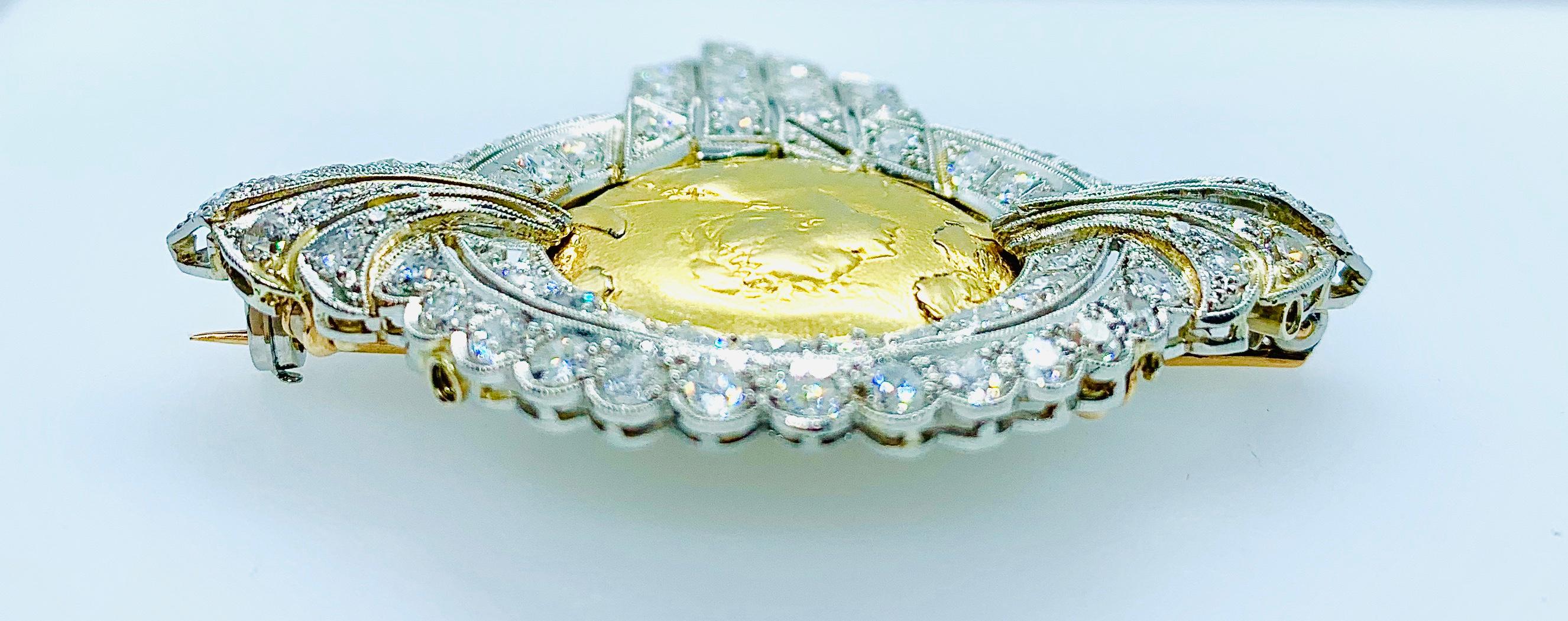 Brosche im Jugendstil aus Platin mit Diamanten und 18 Karat Gelbgold mit Damenprofil für Damen oder Herren im Angebot