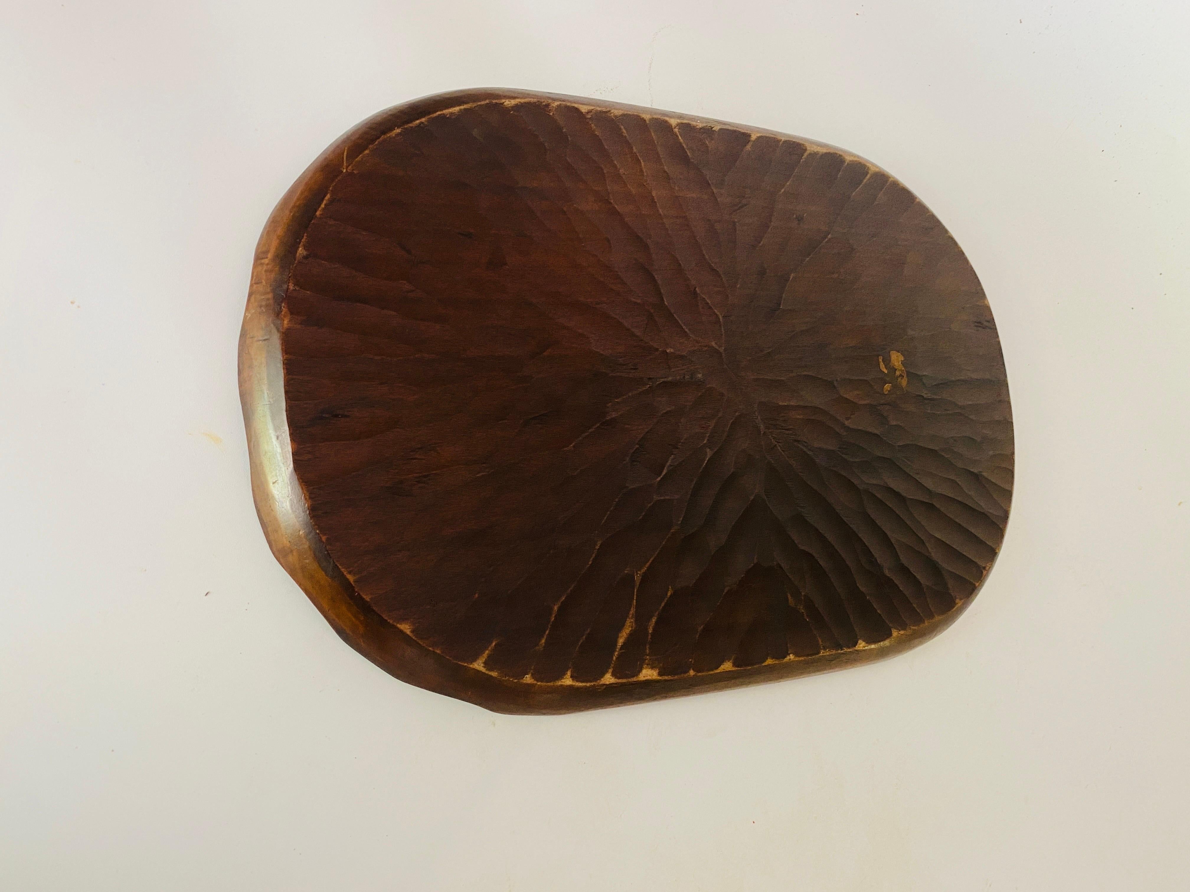 Mid-20th Century Art Nouveau Platter in Wood, Brown Color, France circa 1930, Hand Carved For Sale