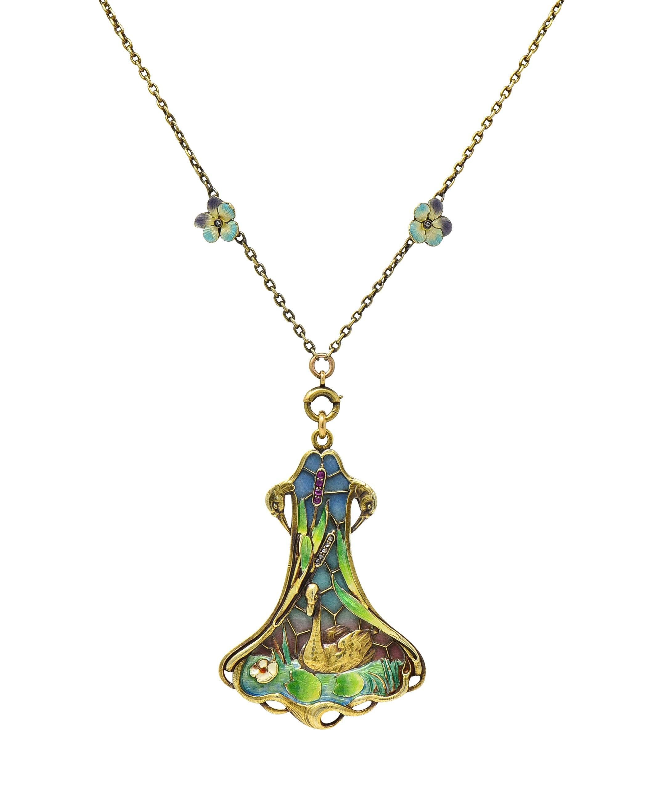 Art Nouveau Plique-A-Jour Enamel 14 Karat Gold Antique Swan Pendant Necklace For Sale 11