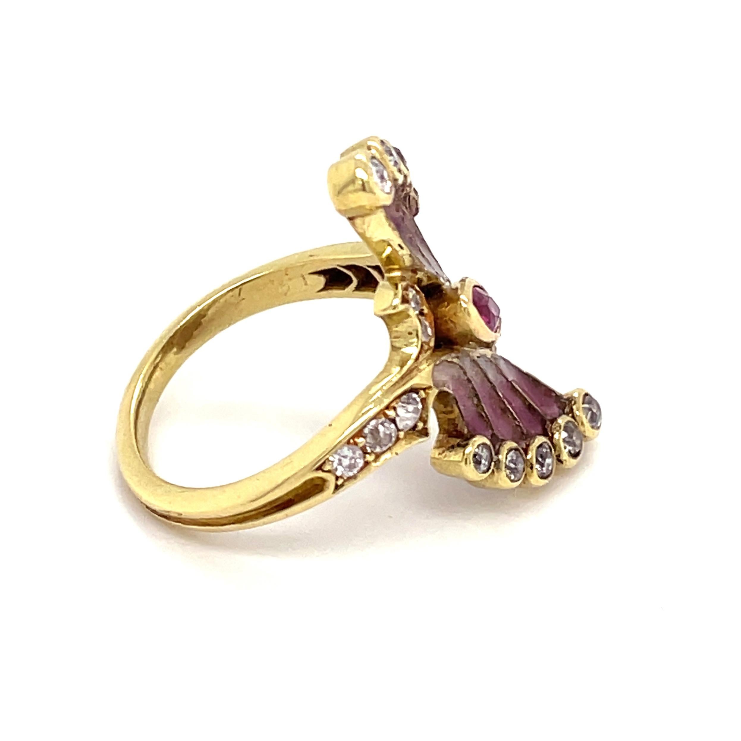 Art Nouveau Plique a Jour Enamel Ruby and Diamond Ring, ca. 1900s In Good Condition For Sale In Idar-Oberstein, DE
