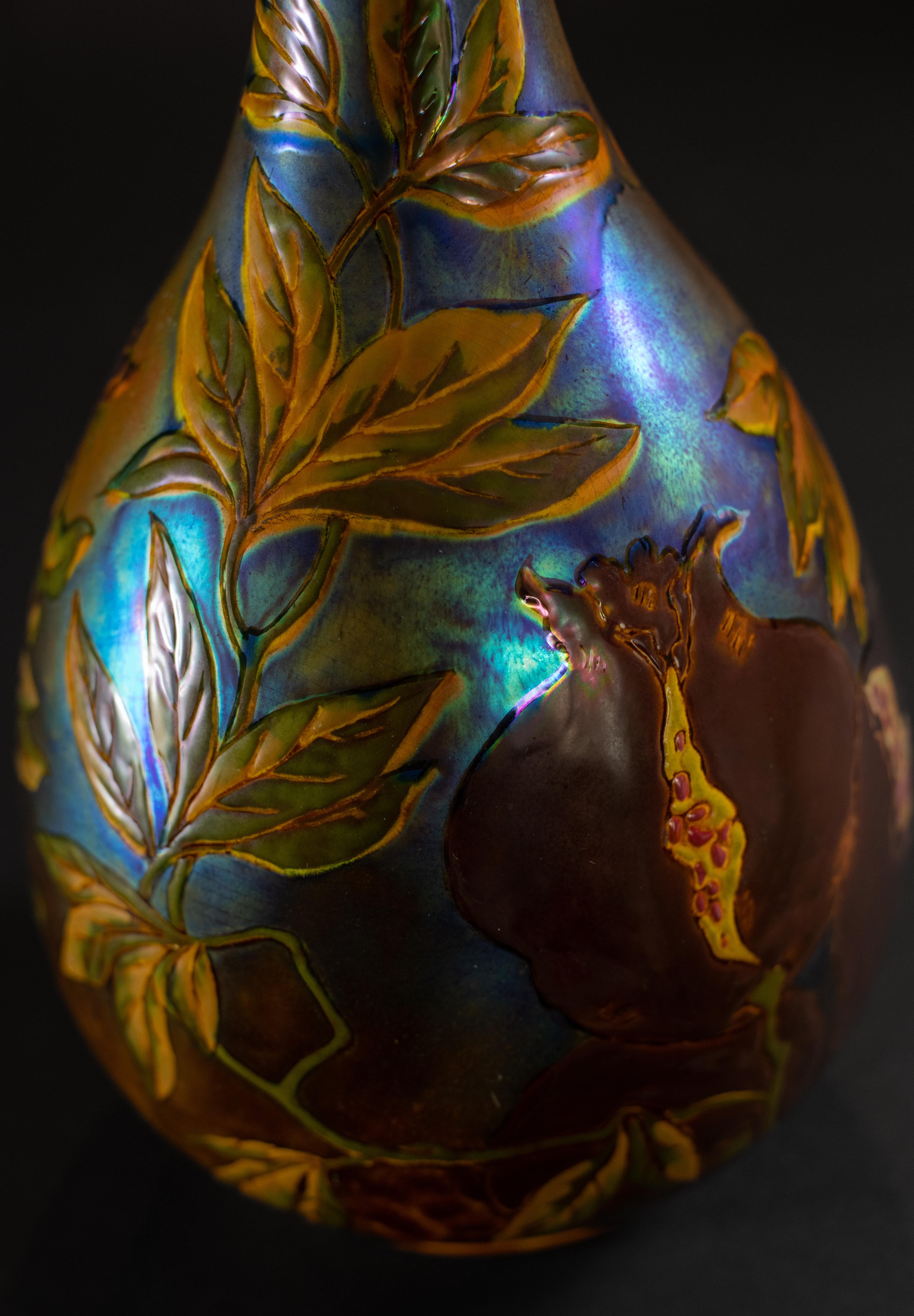 Art Nouveau Pomegranate Vase by Táde Sikorsky for Zsolnay For Sale 8