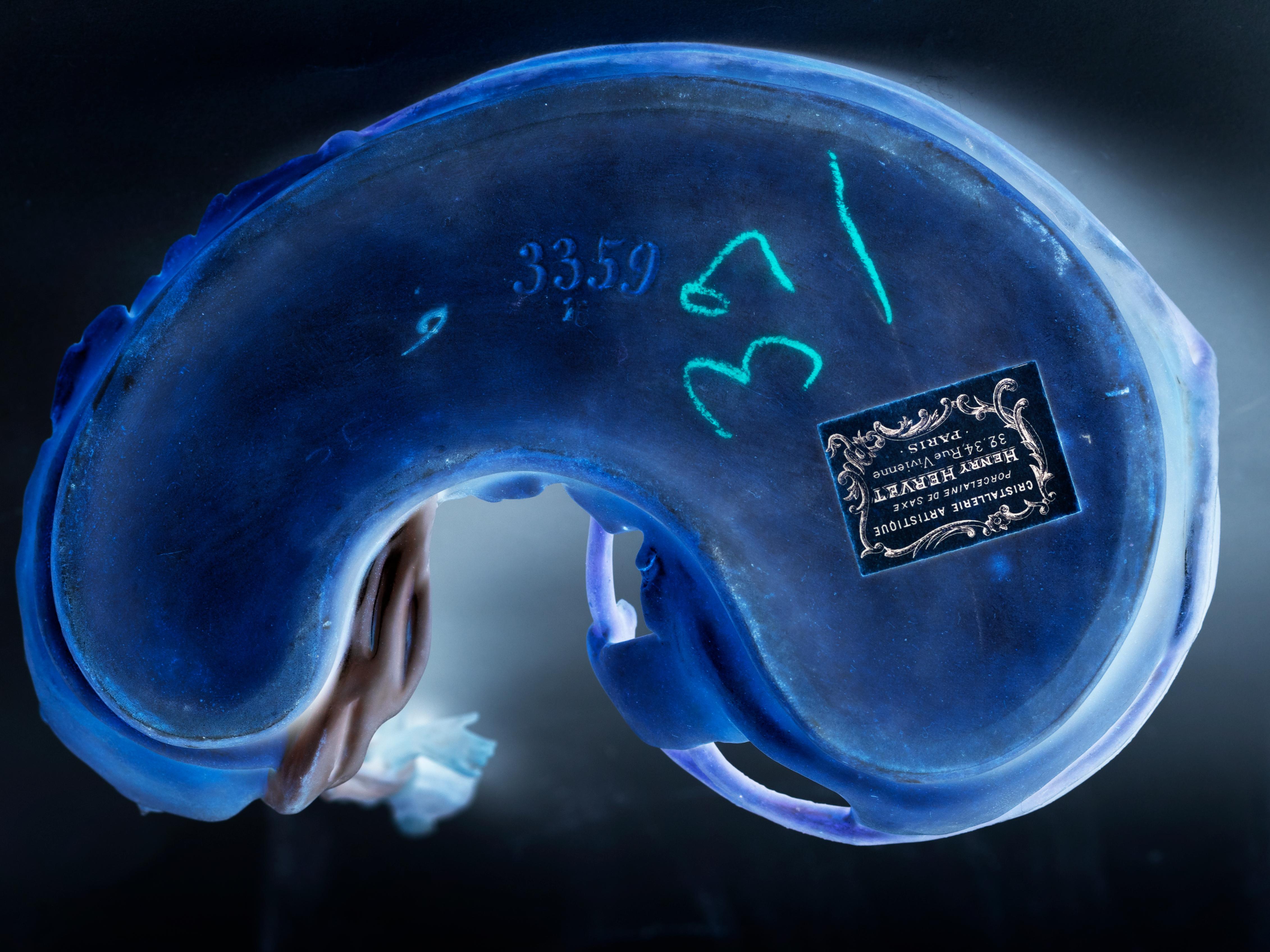 Calamaio in porcellana Art Nouveau con Venere e ninfea, XIX secolo in vendita 7