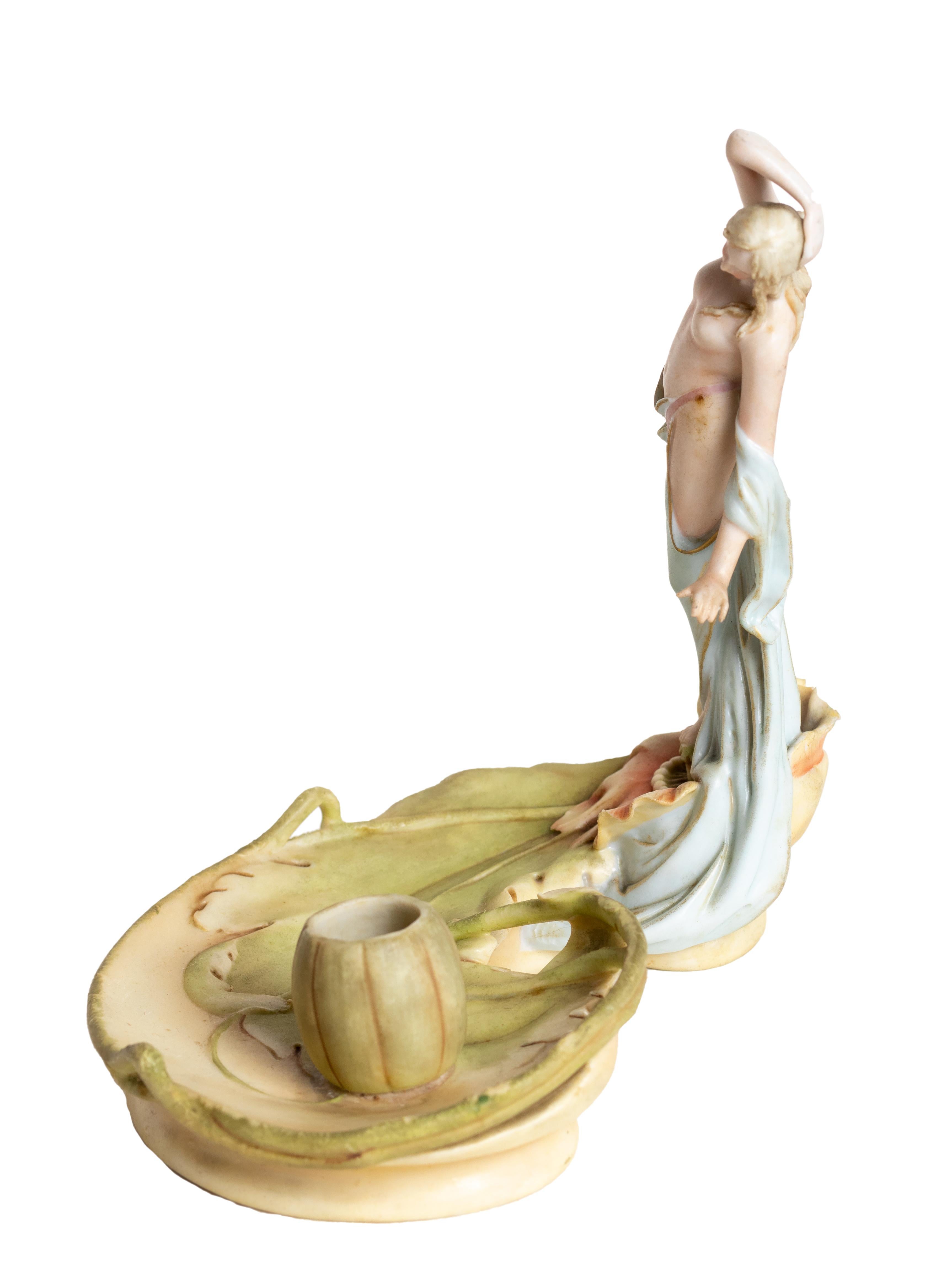 Hand-Painted Art Nouveau Porcelain Inkwell With Venus and Water Lily, 19th Century For Sale