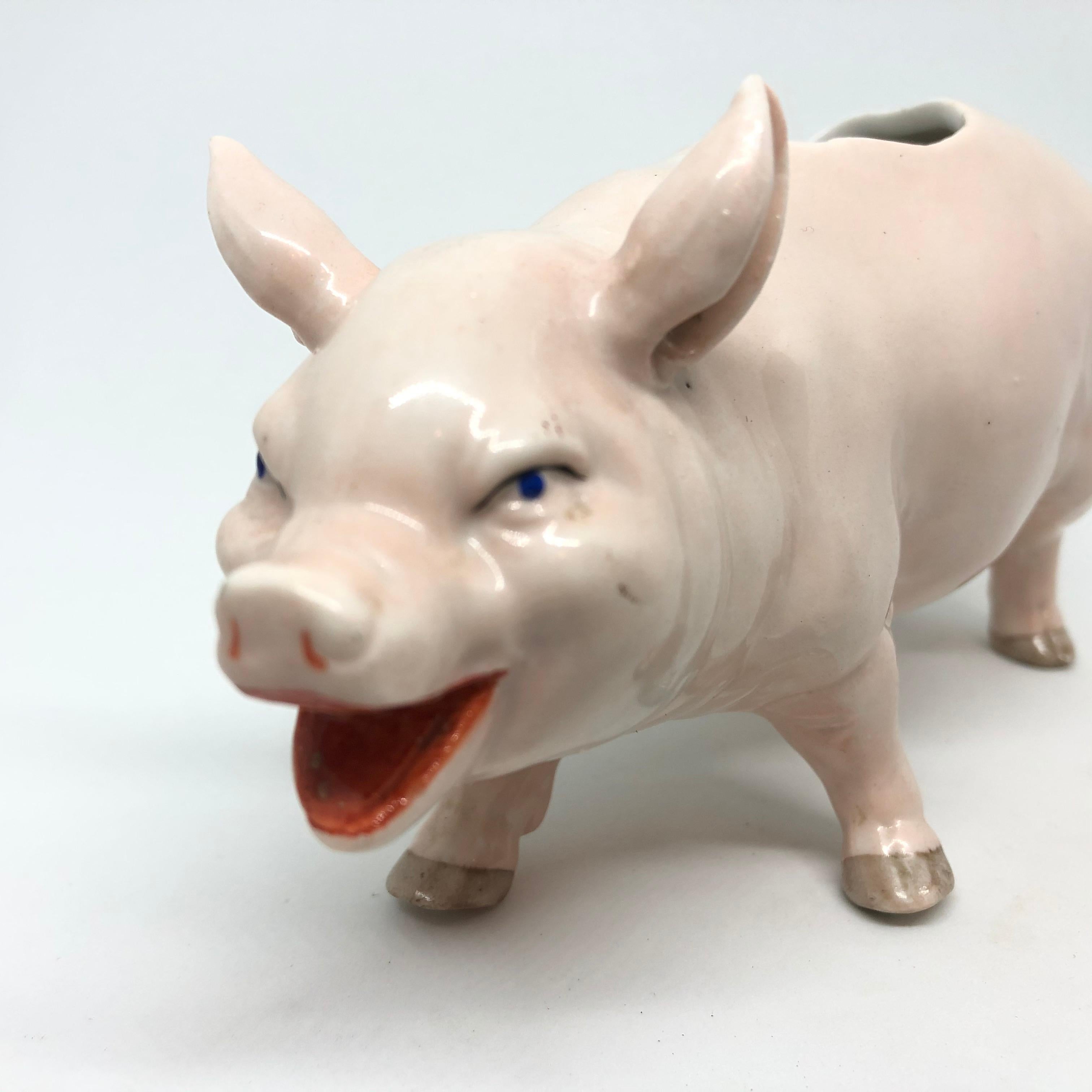 Art nouveau Attrape-tout en porcelaine Art Nouveau Cochon rose Antique:: allemand:: années 1910 en vente