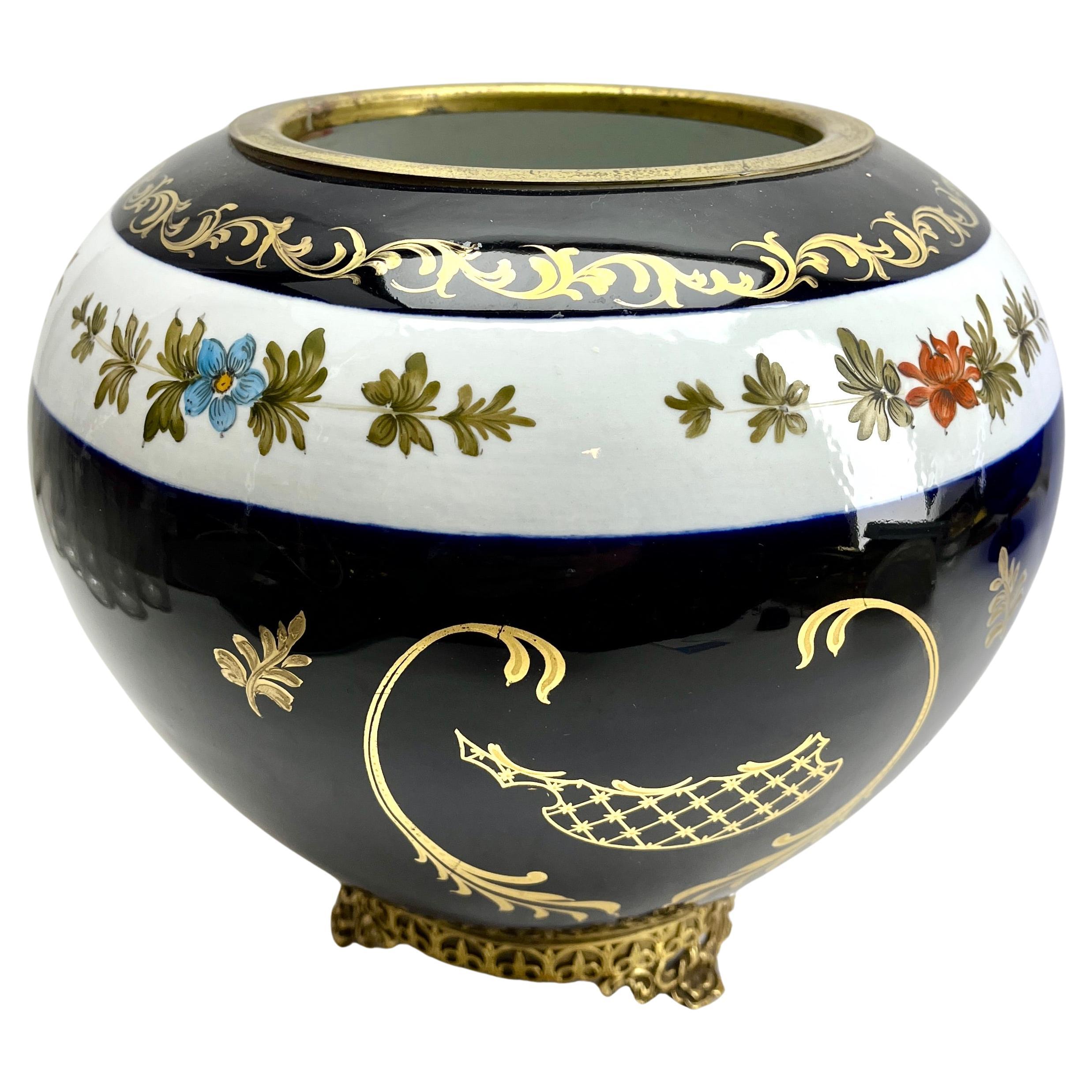 Jugendstil Porzellan Vase gestempelt Richelieu Handbemalt

Die Bilder fehlen, um die Schönheit dieser Vase zu zeigen.

Das Stück ist in ausgezeichnetem Zustand und eine echte Schönheit!
Ein wahrer Schatz für den Keramiksammler. 

 






    

   