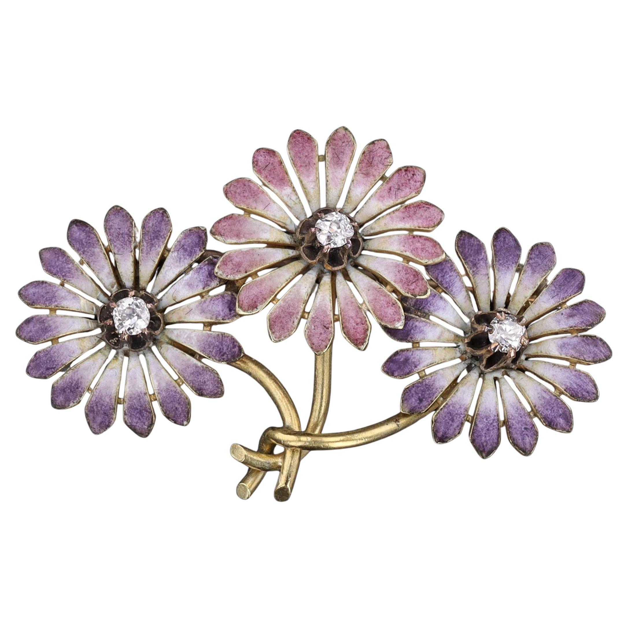 Spilla a margherita in oro 14k con smalto rosa e viola Art Nouveau in vendita