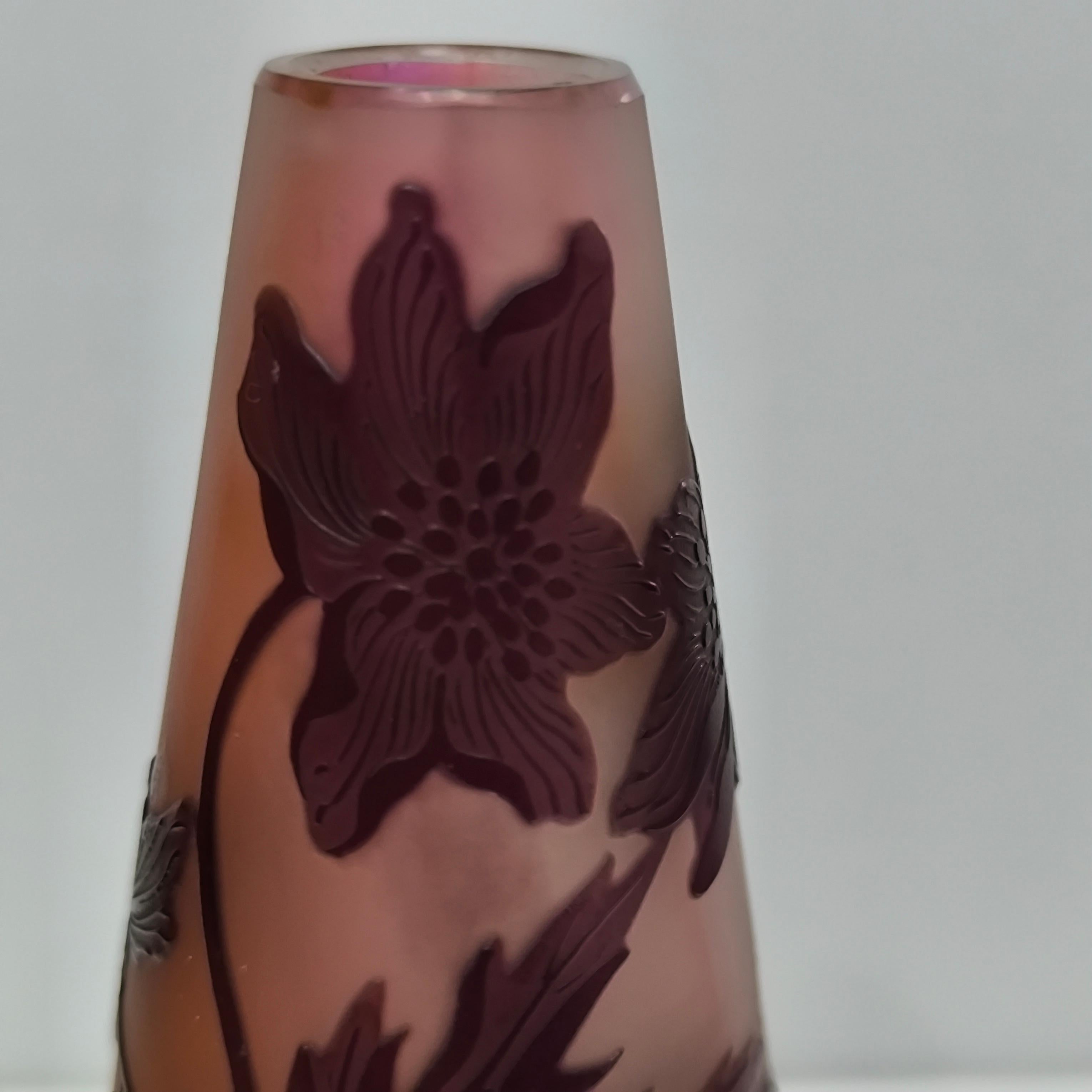 Vaso Art Nouveau Emile Galle Soliflores 'Anémones d'Alpes', Francia, anni '900 in vendita 3