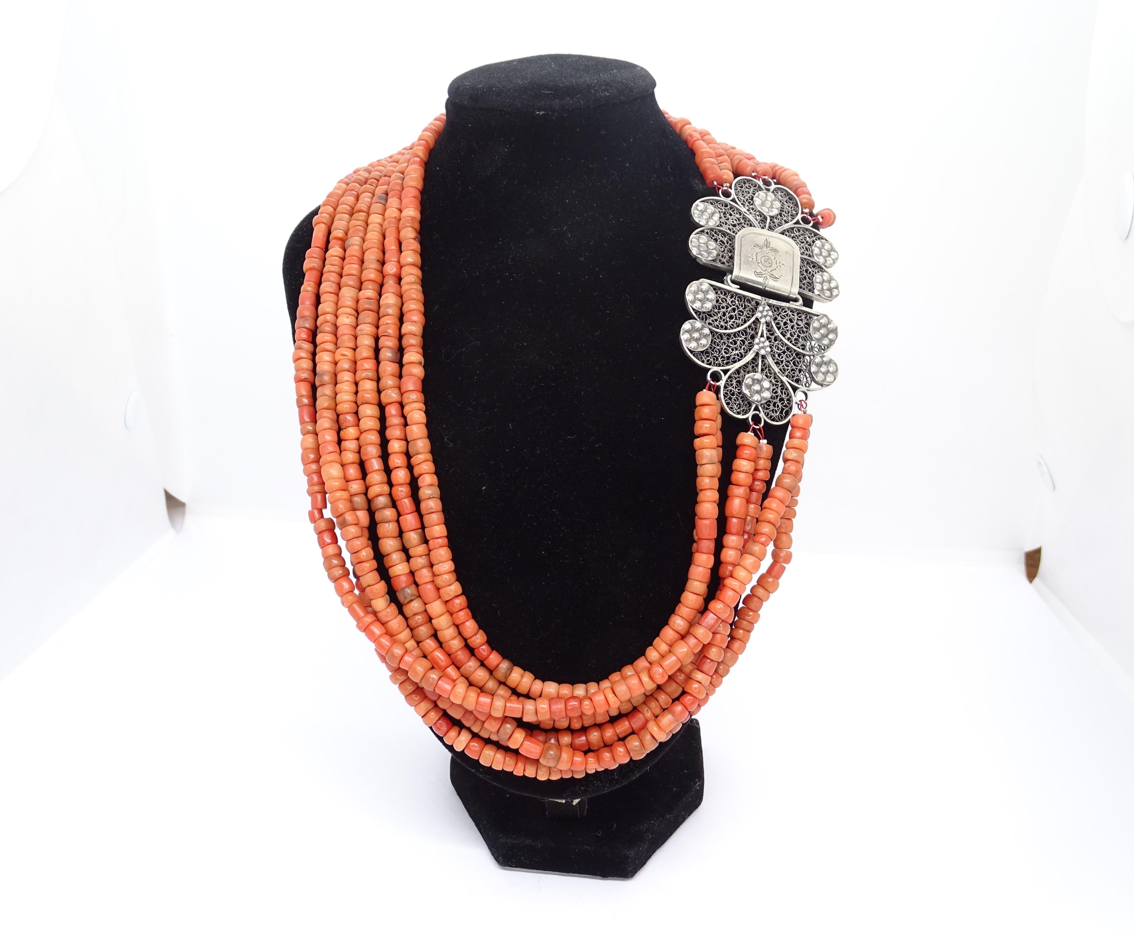 Art Nouveau Red coral necklace, filigree brooch, Dutch silver 835 16