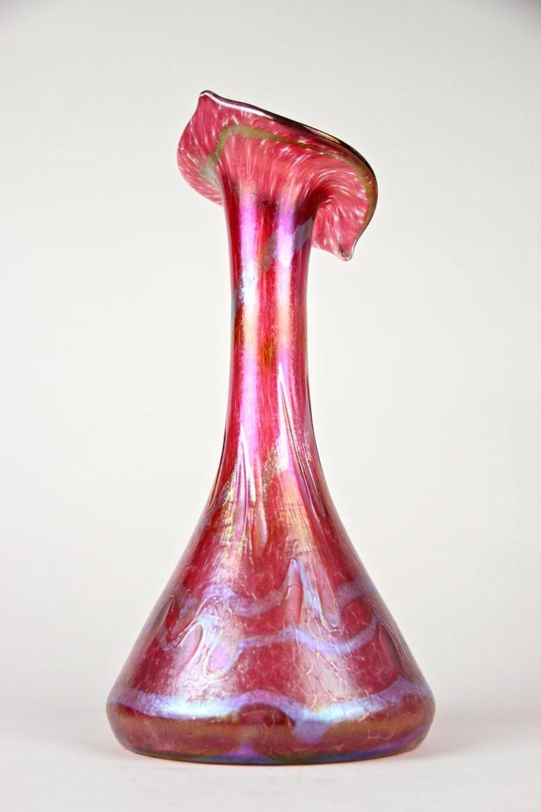 Fait main Vase Art Nouveau en verre rouge de Fritz Heckert 