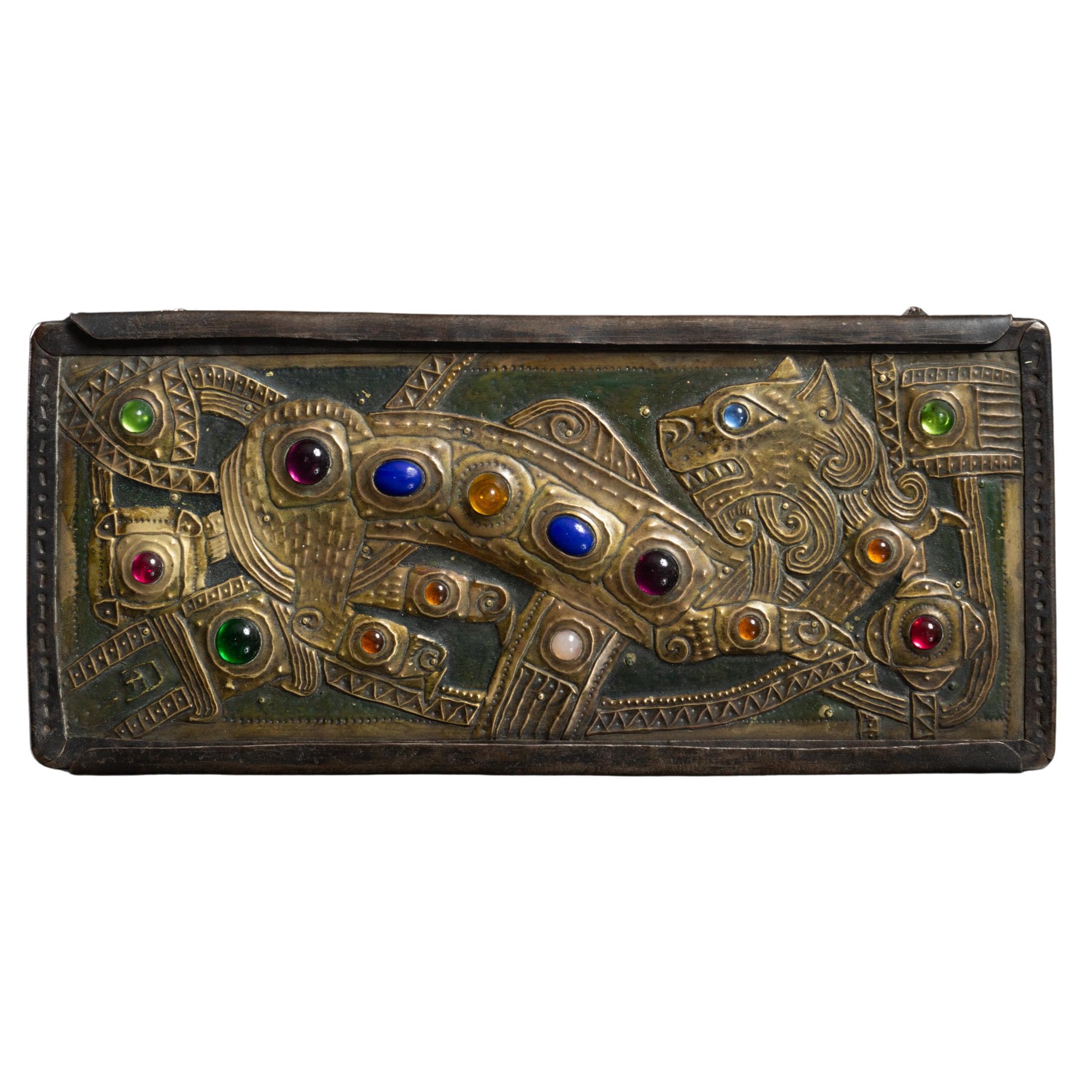 Caja Art Nouveau Regal León Repoussé de Alfred Daguet