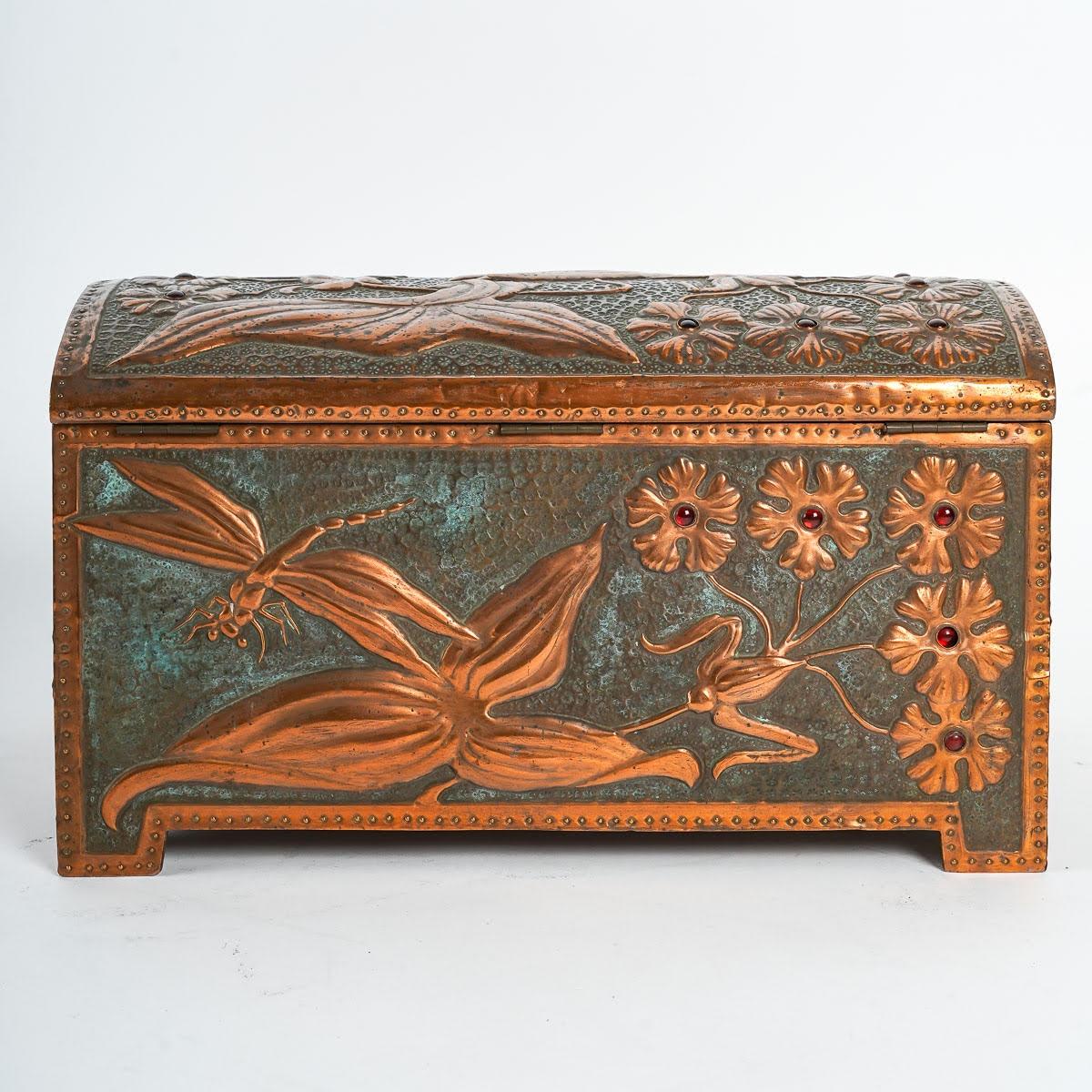 20th Century Art Nouveau Repoussé Copper Box, circa 1900. For Sale