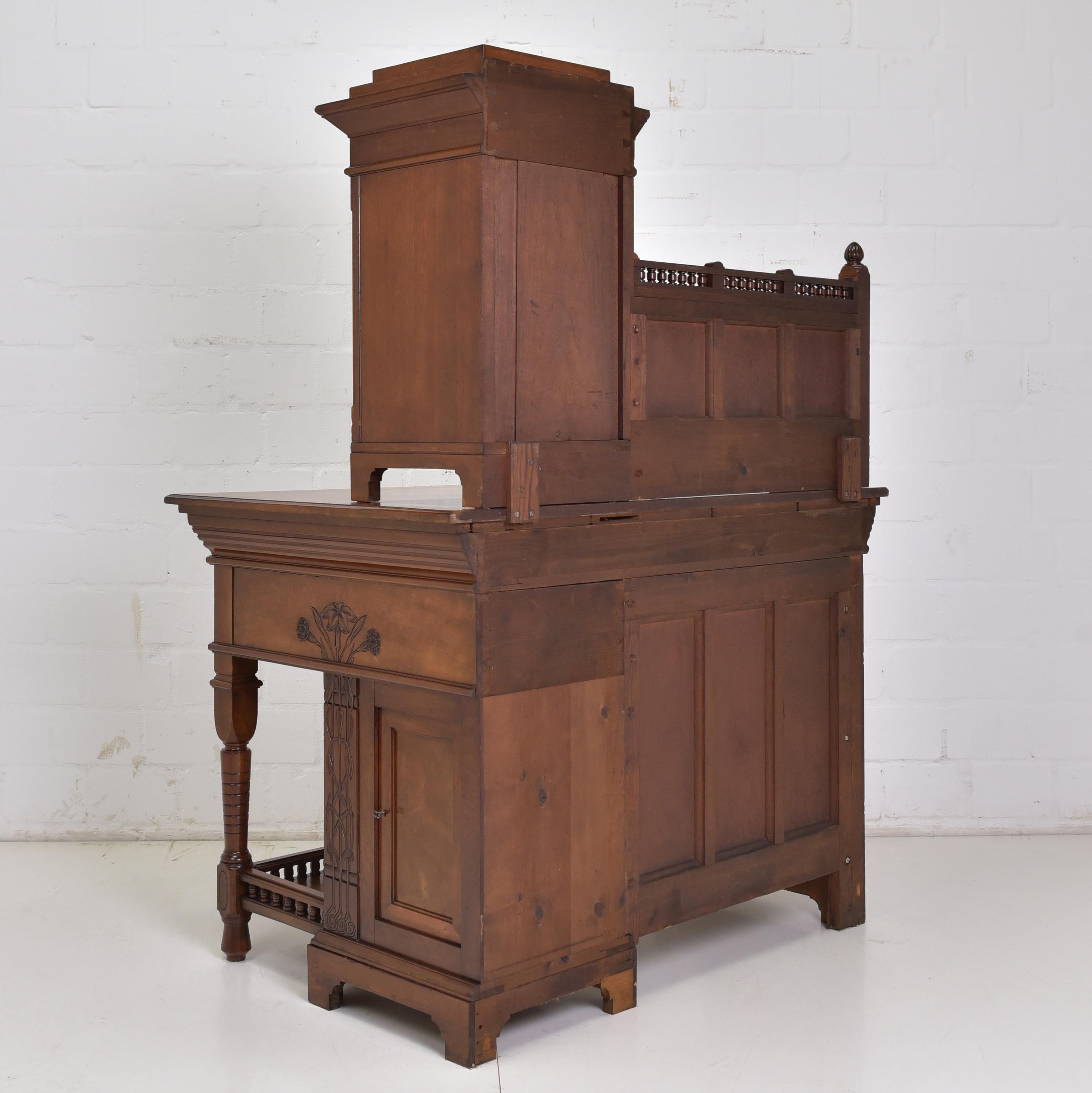 Art Nouveau Restoration Desk / Lady'S Desk in Walnut 7