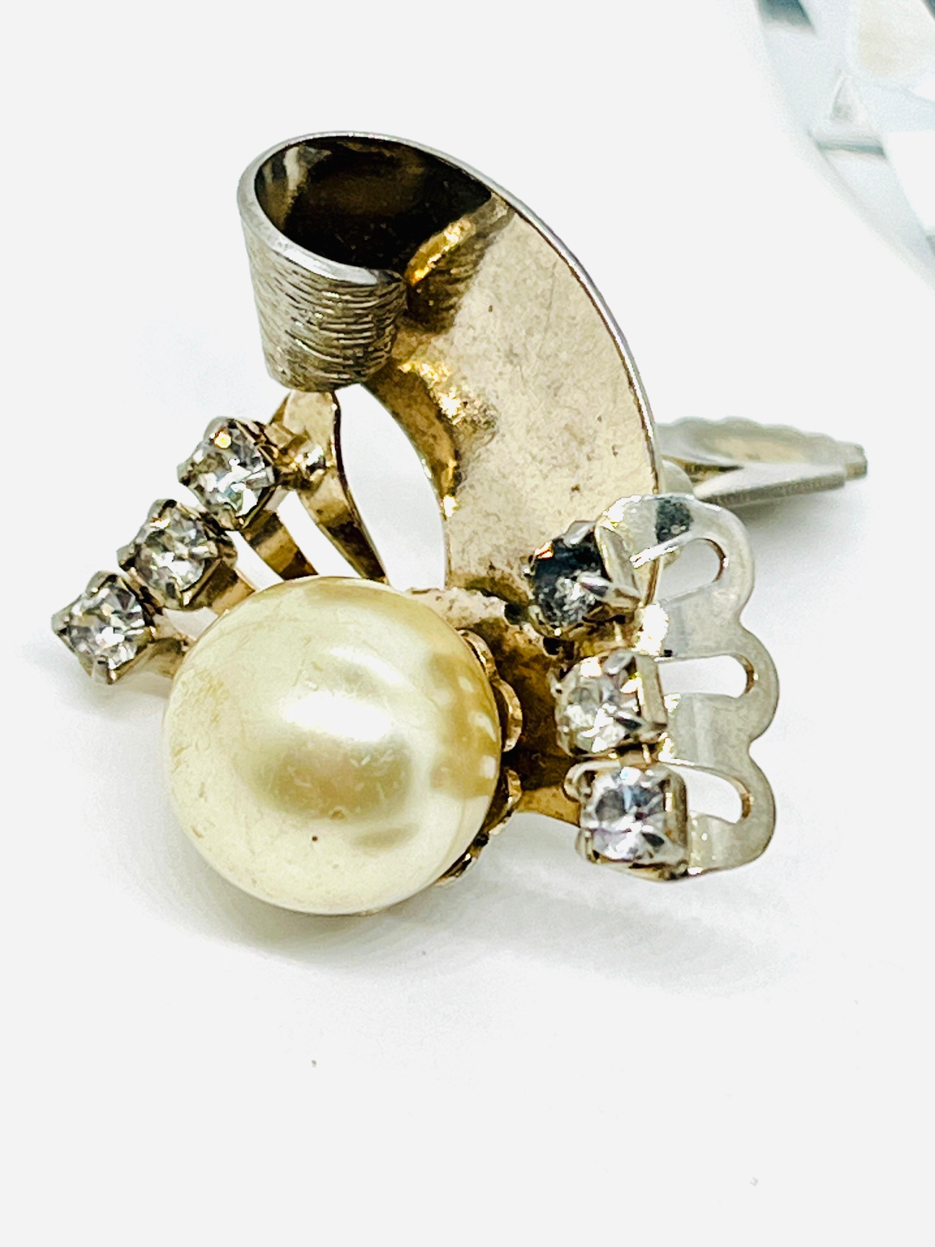 Motivo di falena in stile Art Nouveau Resurgence; finto electrum, perla in vendita 6