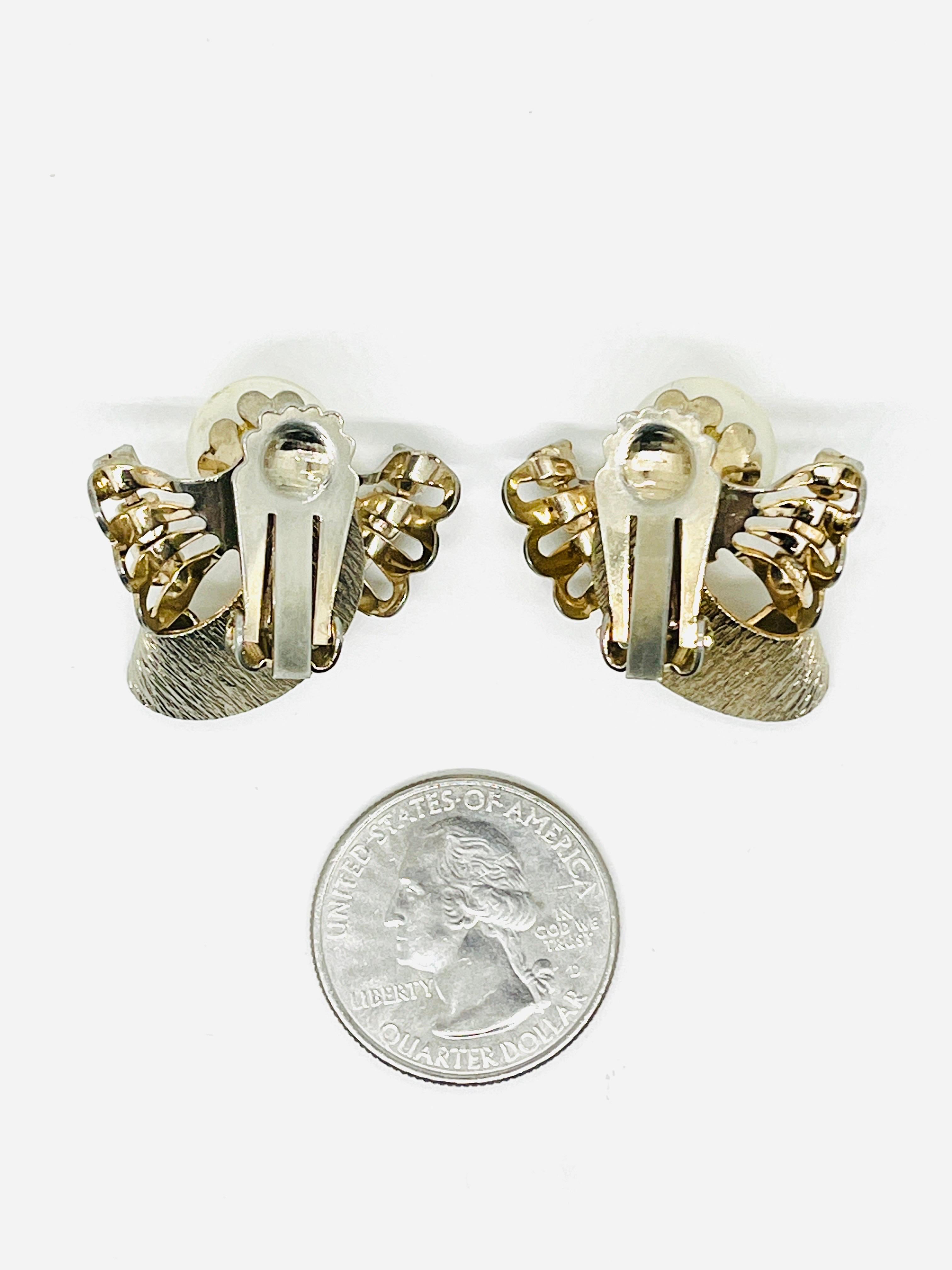 Motivo di falena in stile Art Nouveau Resurgence; finto electrum, perla in vendita 3