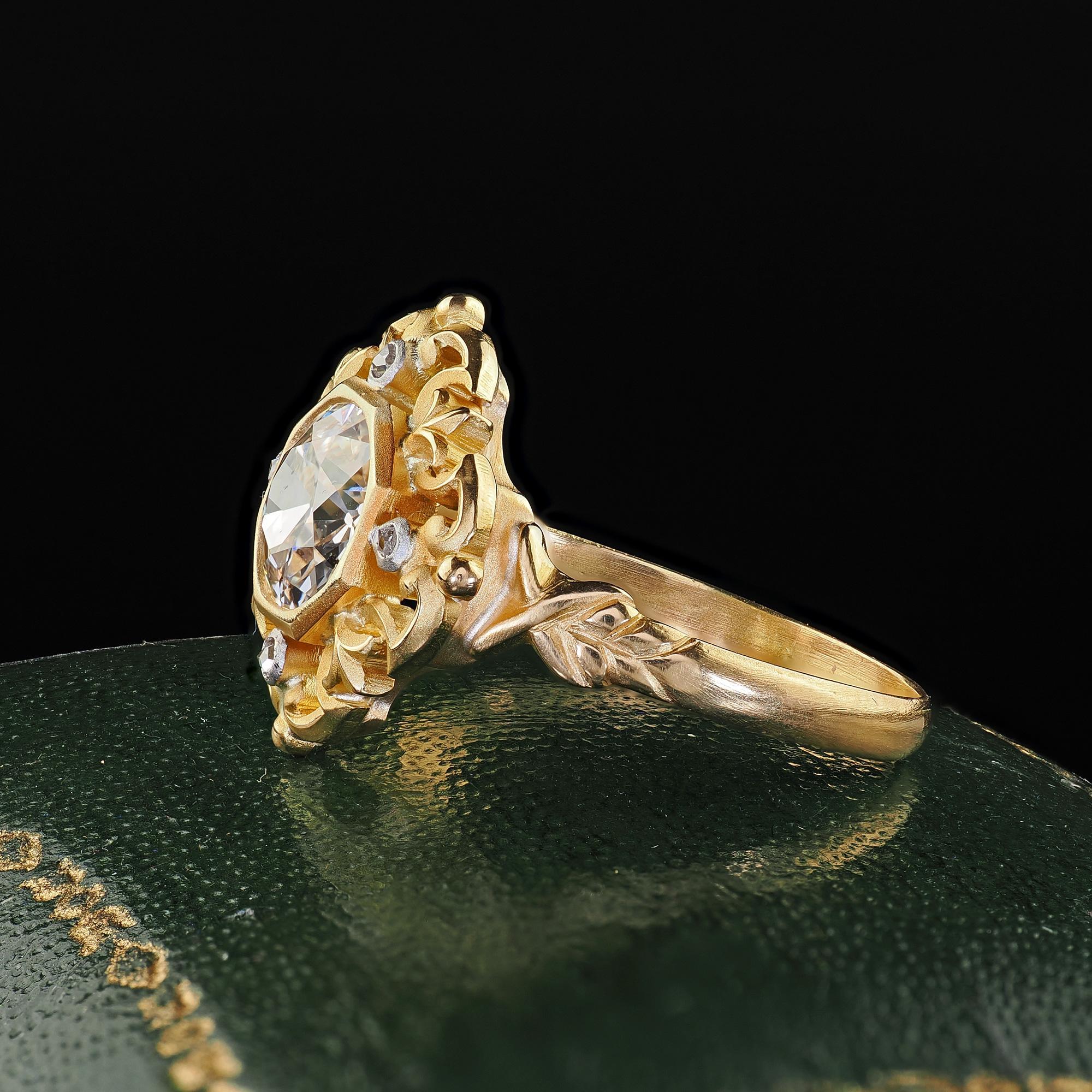 Donna Anello di fidanzamento con diamante vecchio taglio euro in oro giallo 18 carati Art Nouveau Revival - GIA in vendita
