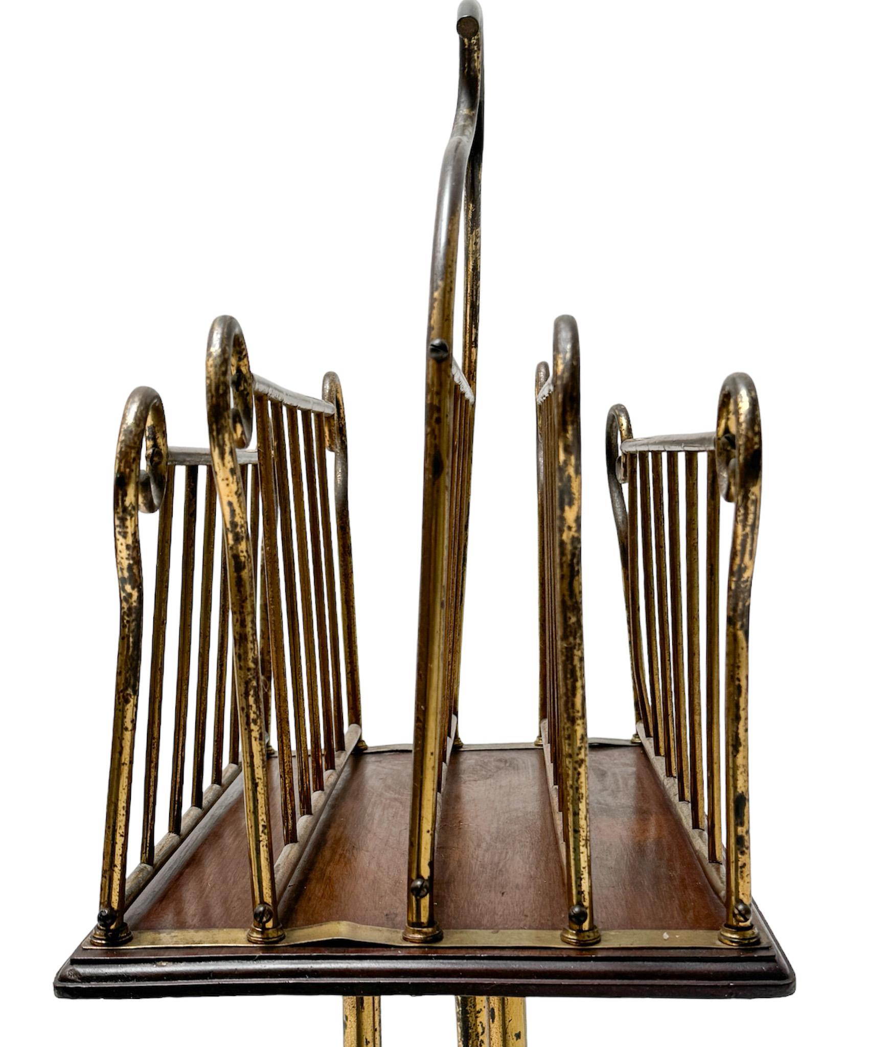Portariviste girevole in stile Art Nouveau, 1900 in vendita 1