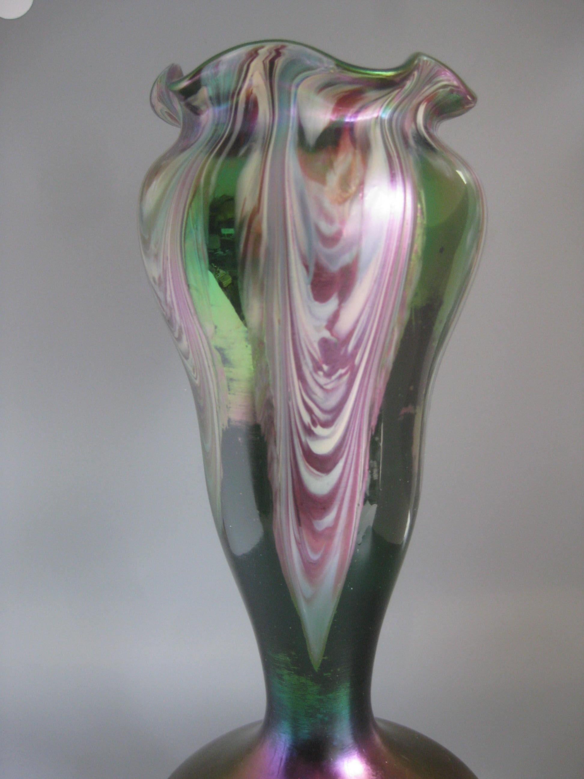 Jugendstil Rindskopf Pulled Feather Tschechisches böhmisches Kunstglas Loetz Stil Vase im Angebot 6