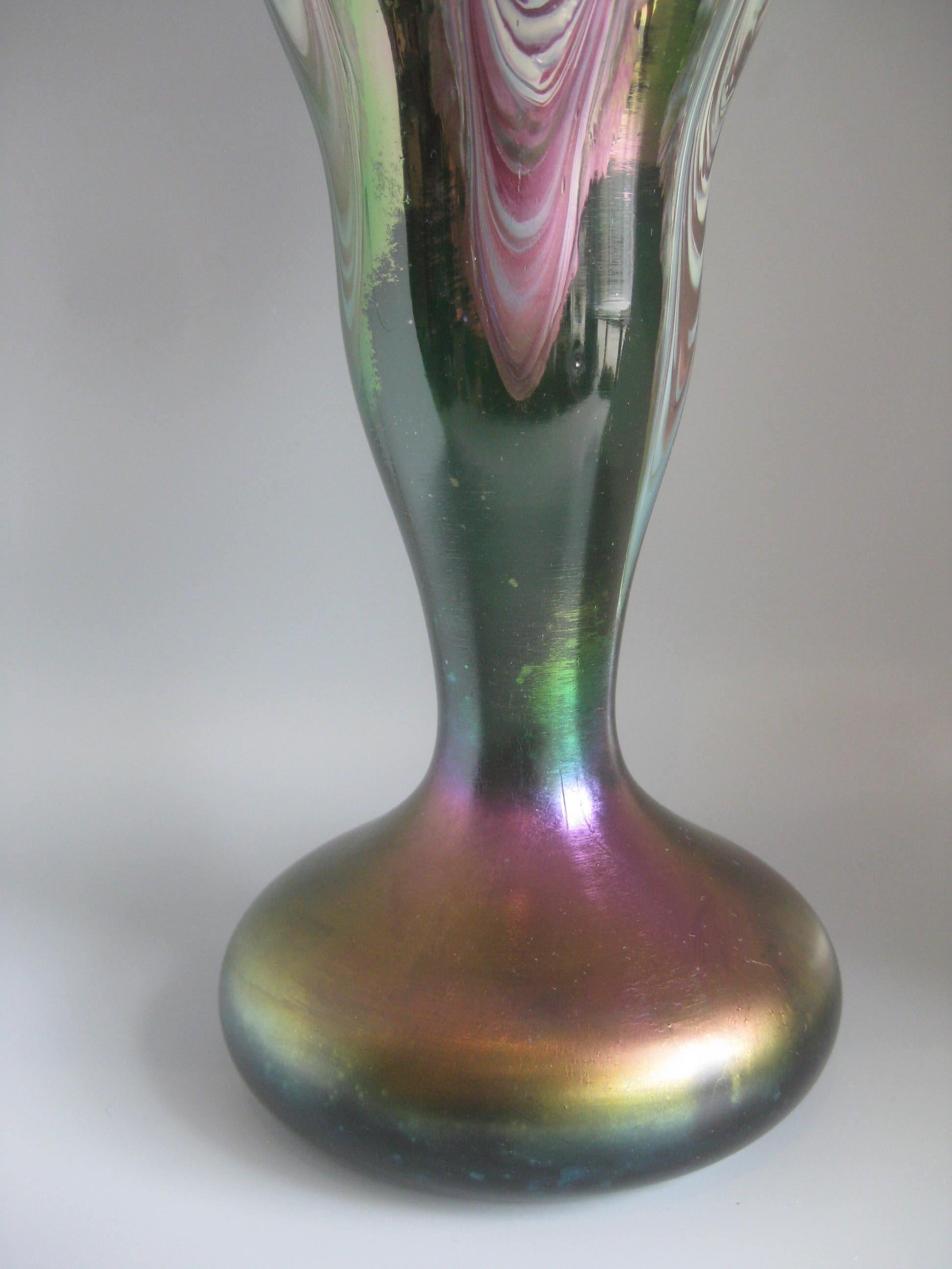 Jugendstil Rindskopf Pulled Feather Tschechisches böhmisches Kunstglas Loetz Stil Vase im Angebot 4