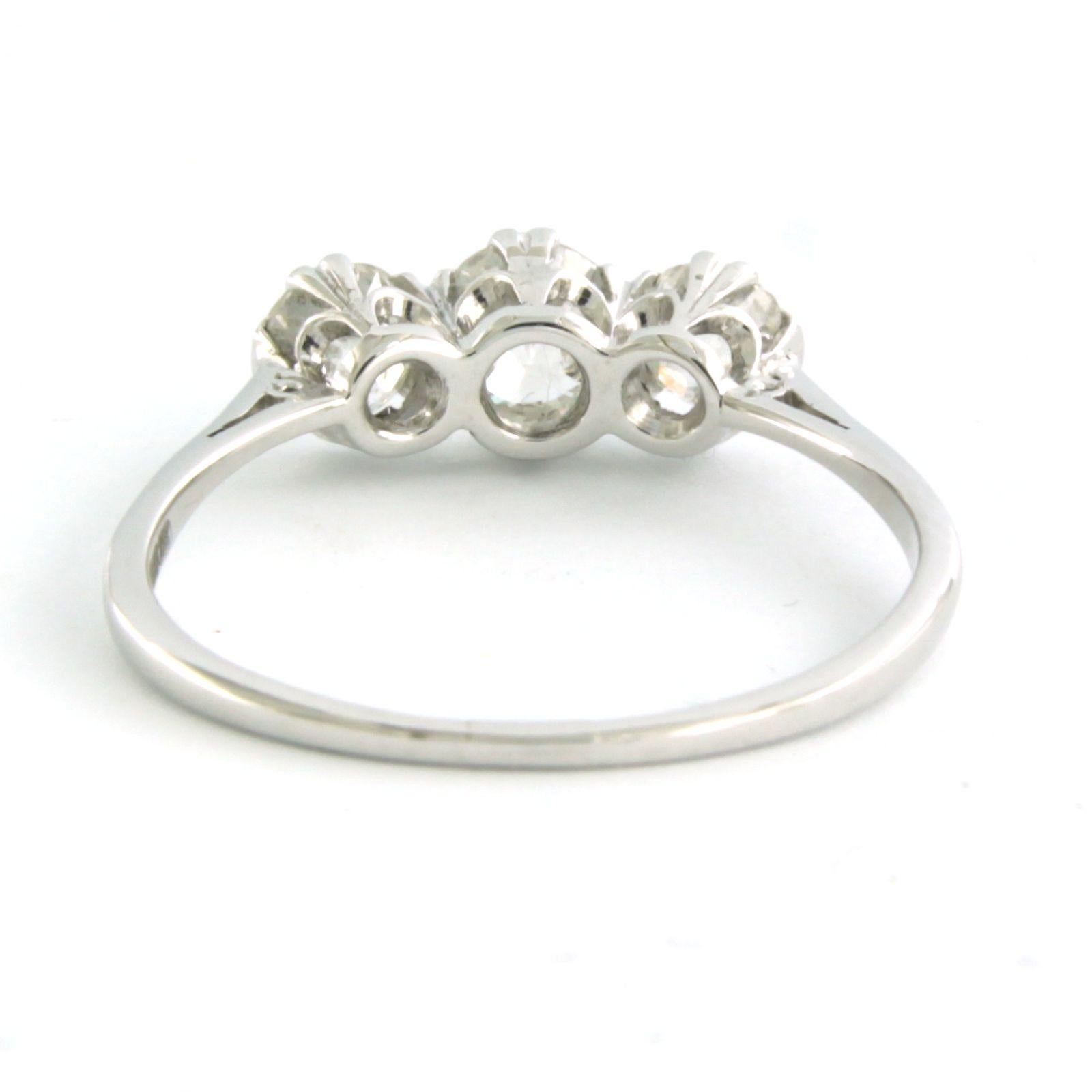 ART NOUVEAU Ring with old mine cut diamonds up to 1.70ct 18k gold and platinum In Excellent Condition For Sale In The Hague, ZH