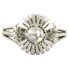 ART NOUVEAU Bague avec diamants roses jusqu
à 0,20ct Or 18k 4,8 grammes