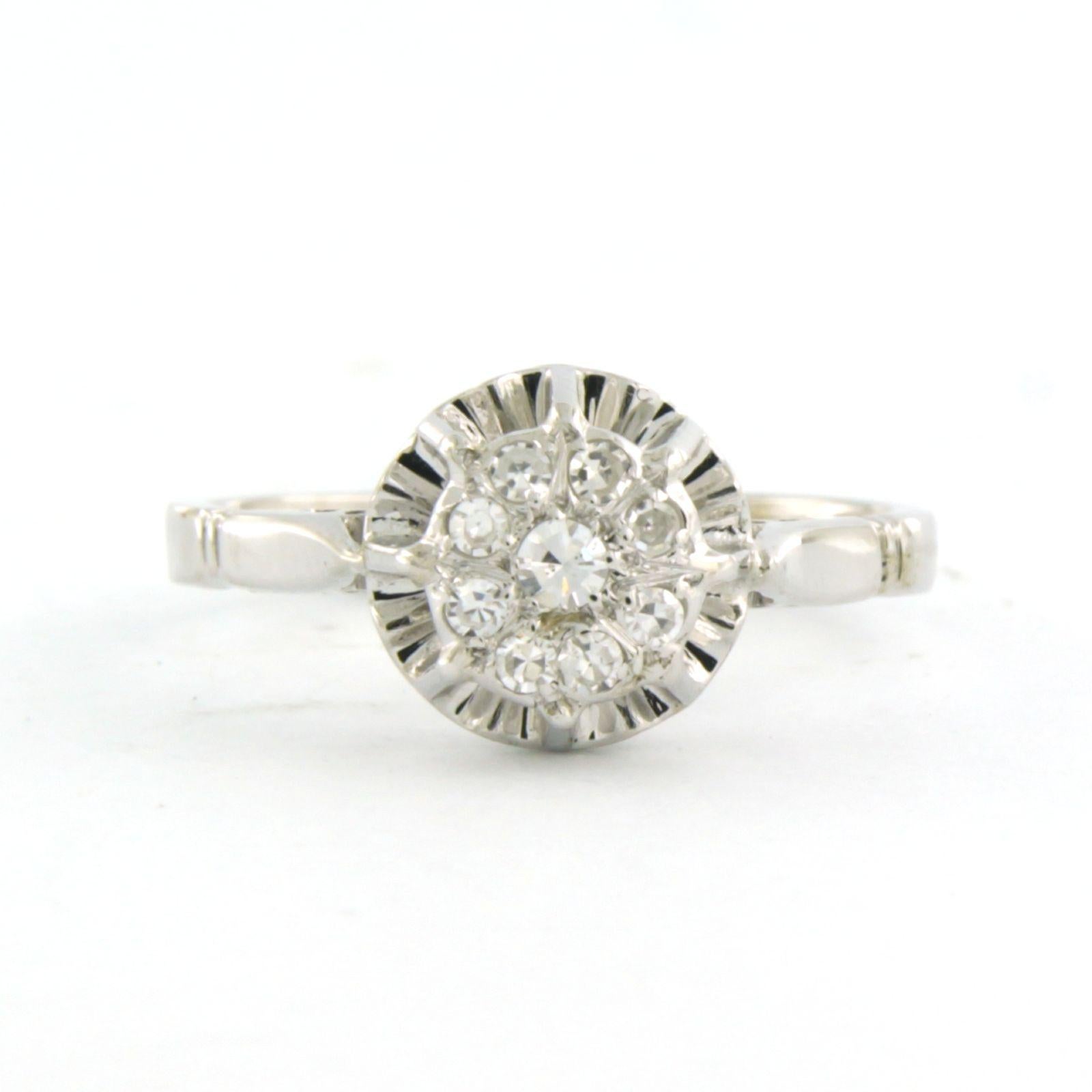 18k white gold ring set with single cut diamond 0.24 ct - F/G - VS/SI - ring size US 5.75 - EU 16.25 (51)

Detailed description

the top of the ring is 9.0 mm wide and 7.0 mm high

Ring size US 5.75 - EU 16.25 (51), ring can be enlarged or reduced a